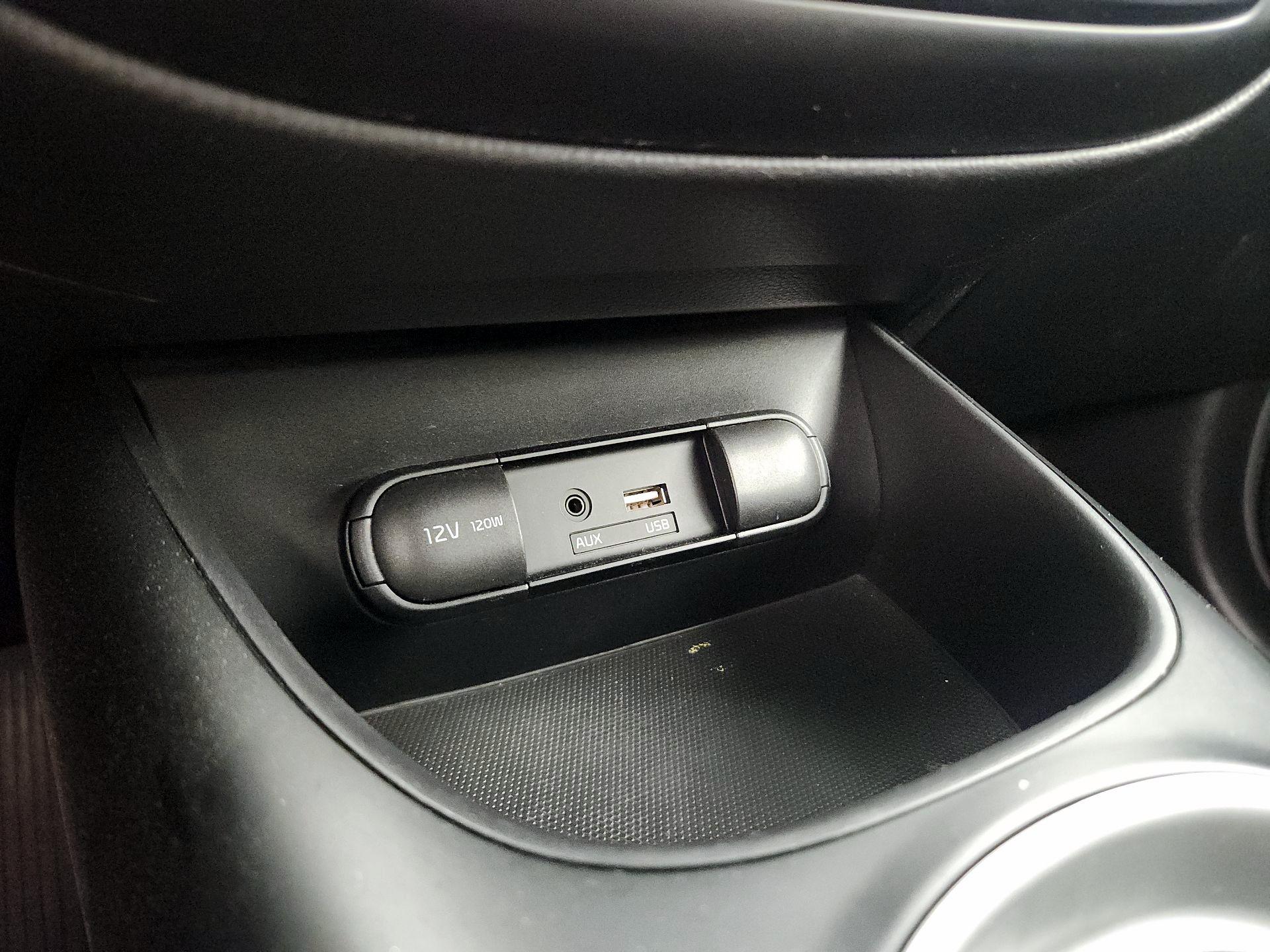 Thumbnail: 2015 Kia Soul - 17