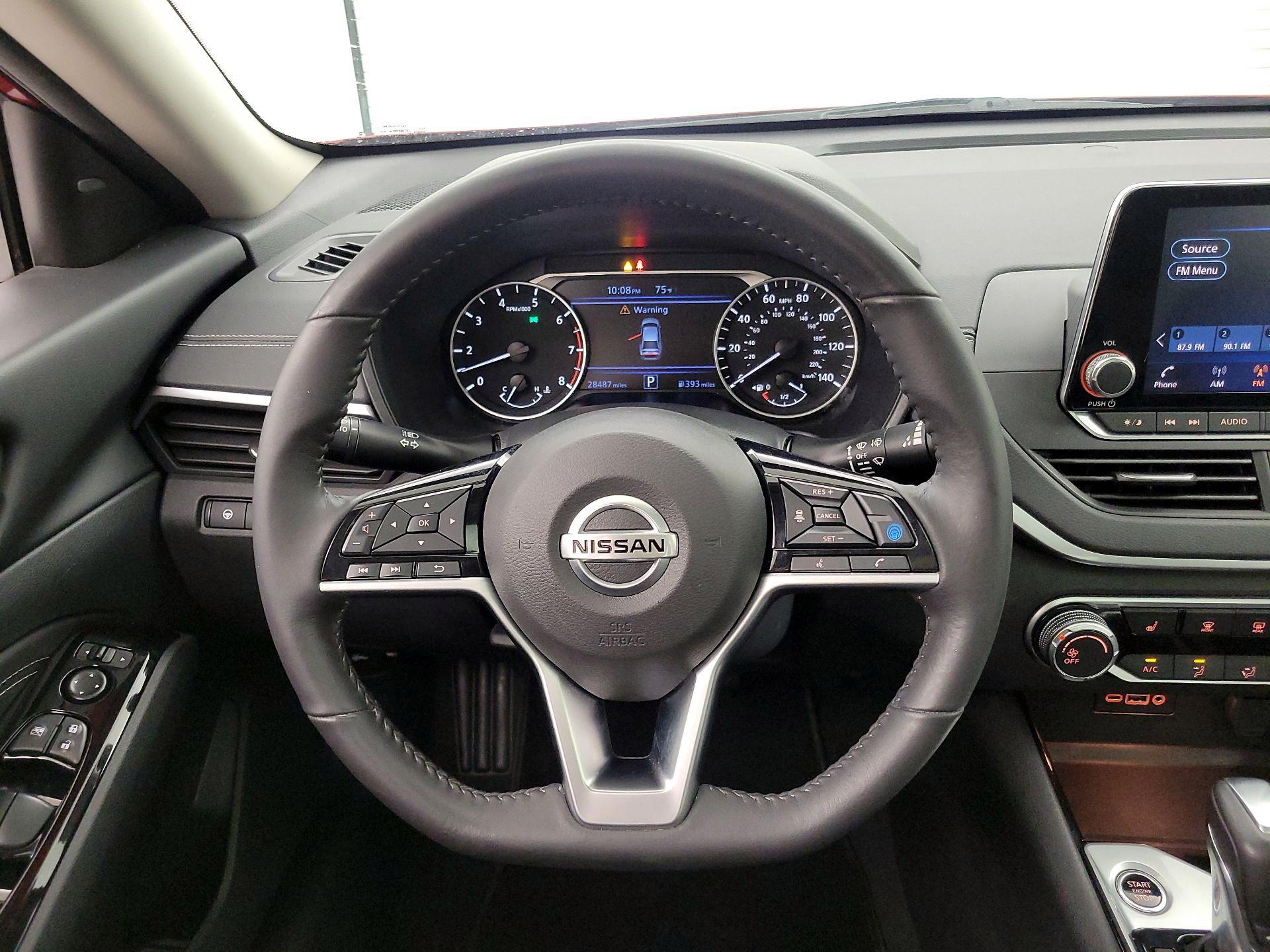 Thumbnail: 2022 Nissan Altima - 10