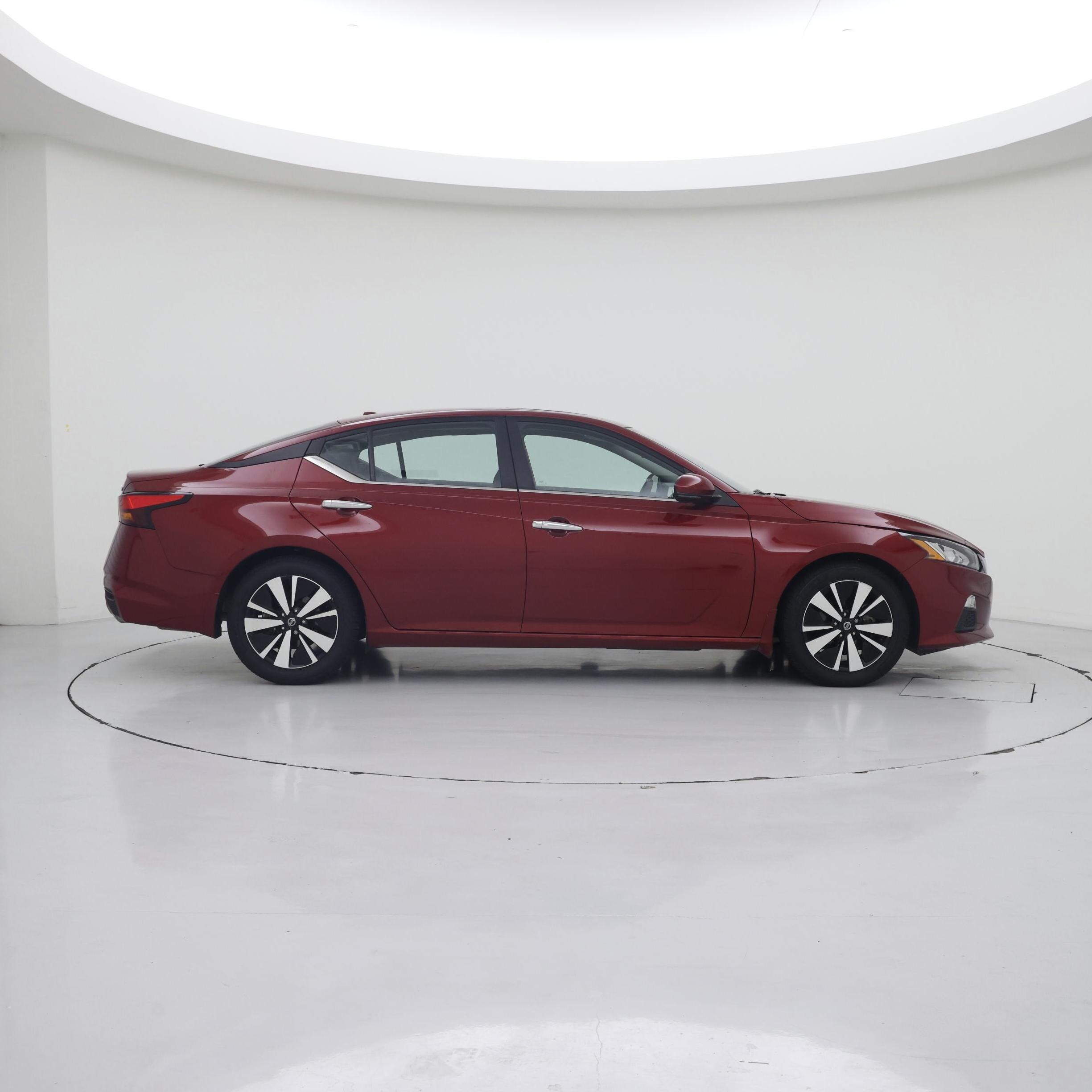 Thumbnail: 2022 Nissan Altima - 7