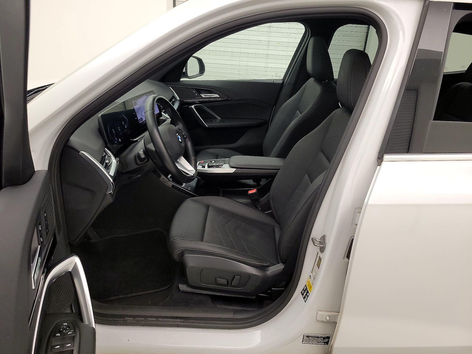 2023 BMW X1 28i - Photo 12
