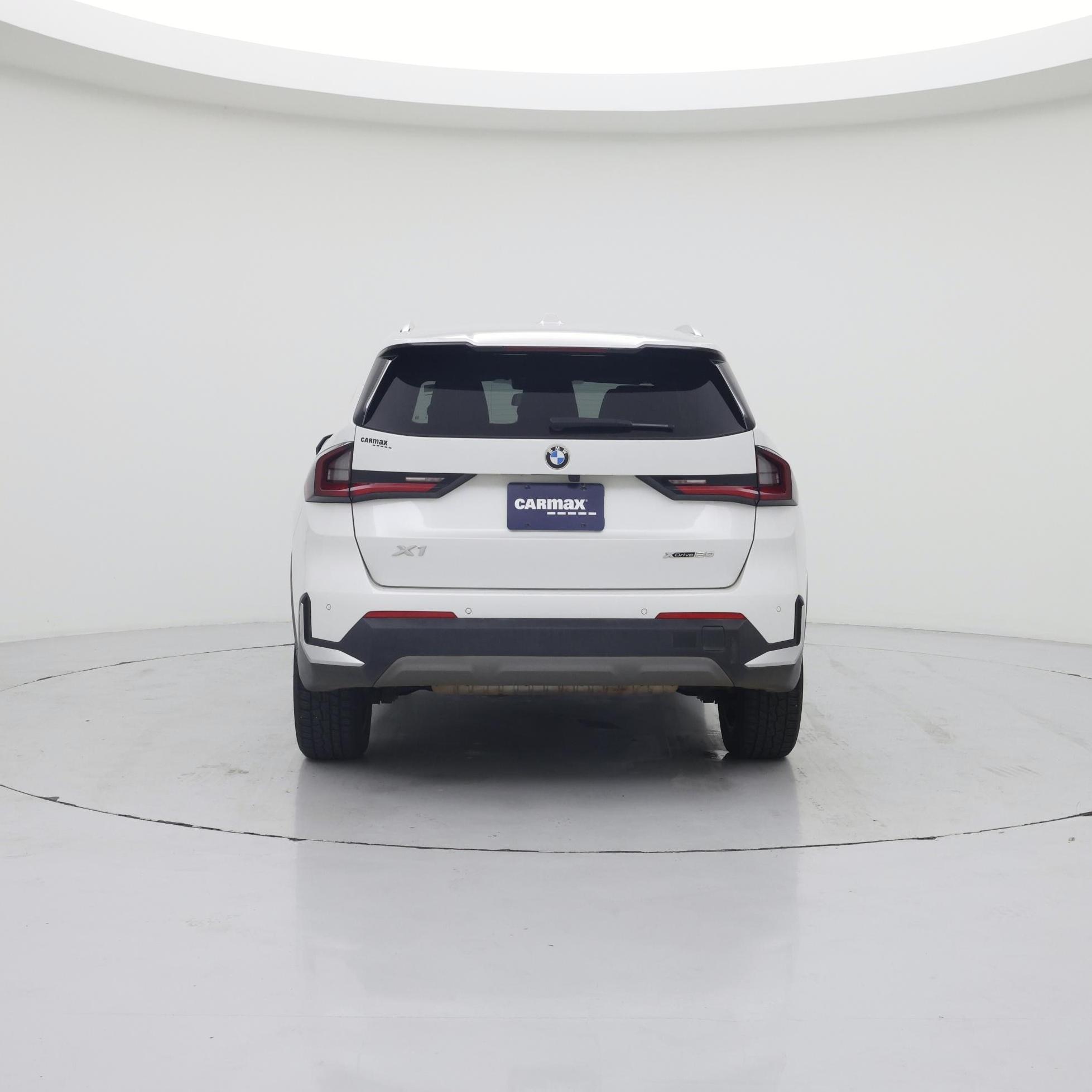 Thumbnail: 2023 BMW X1 - 6