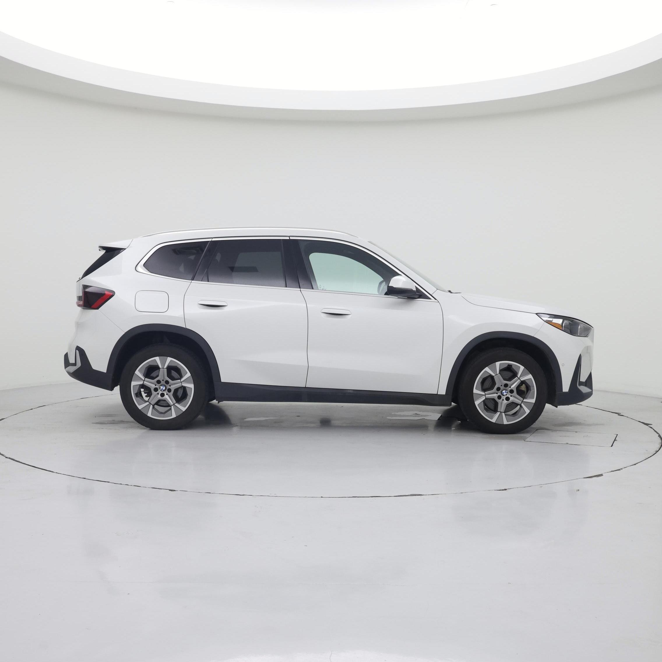 Thumbnail: 2023 BMW X1 - 7