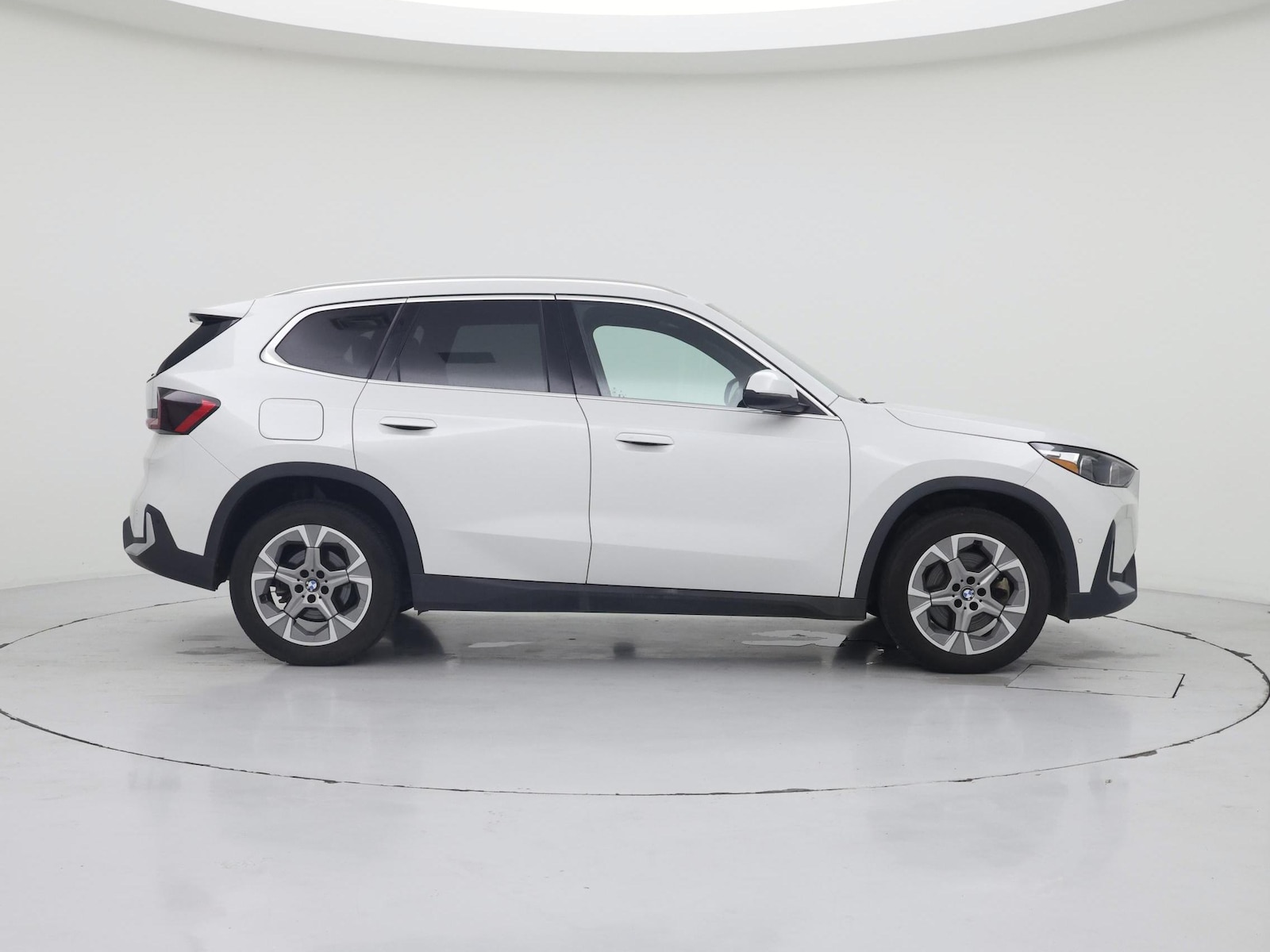2023 BMW X1 28i - Photo 8