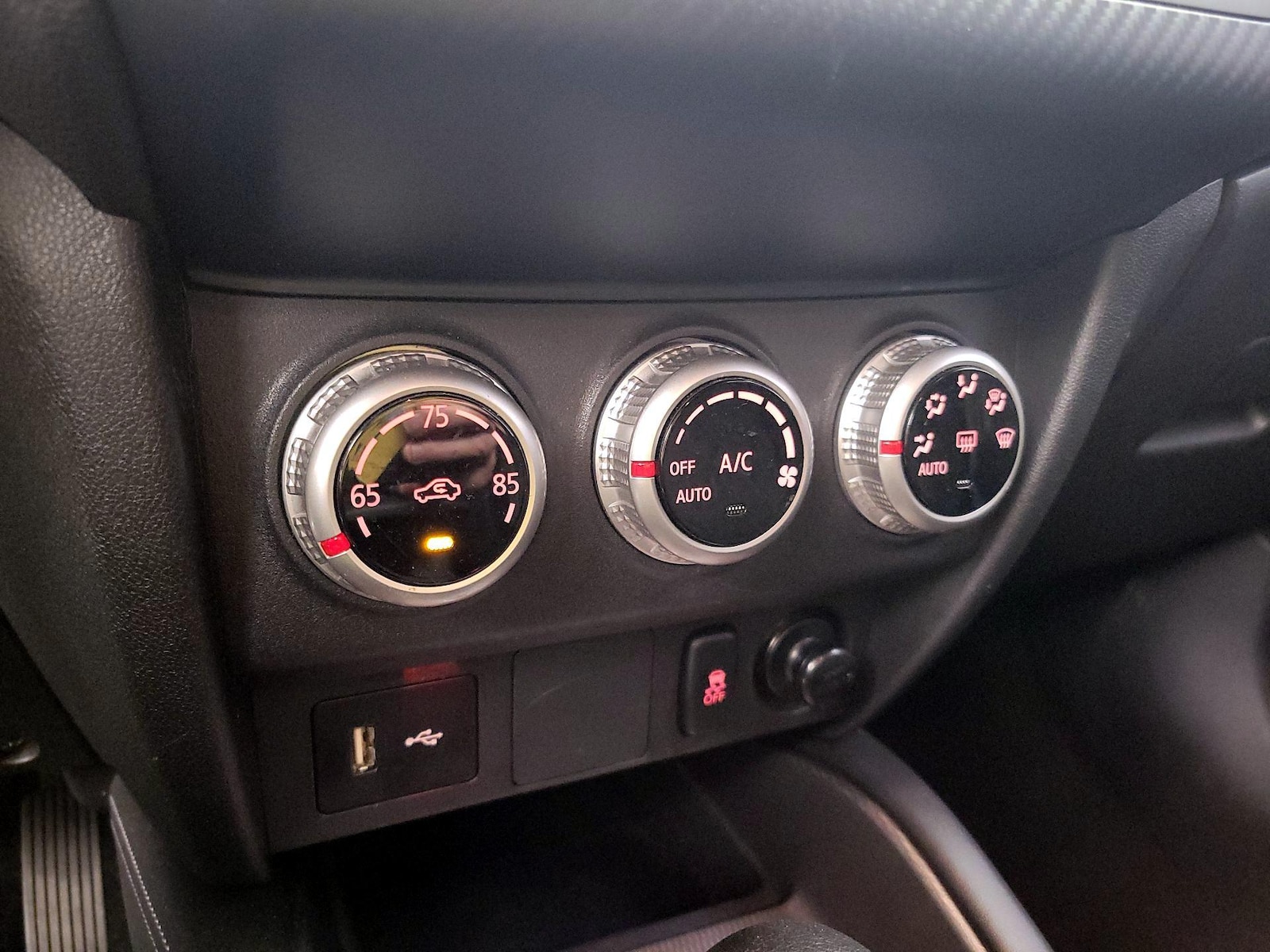 2024 Mitsubishi Outlander Sport ES - Photo 17