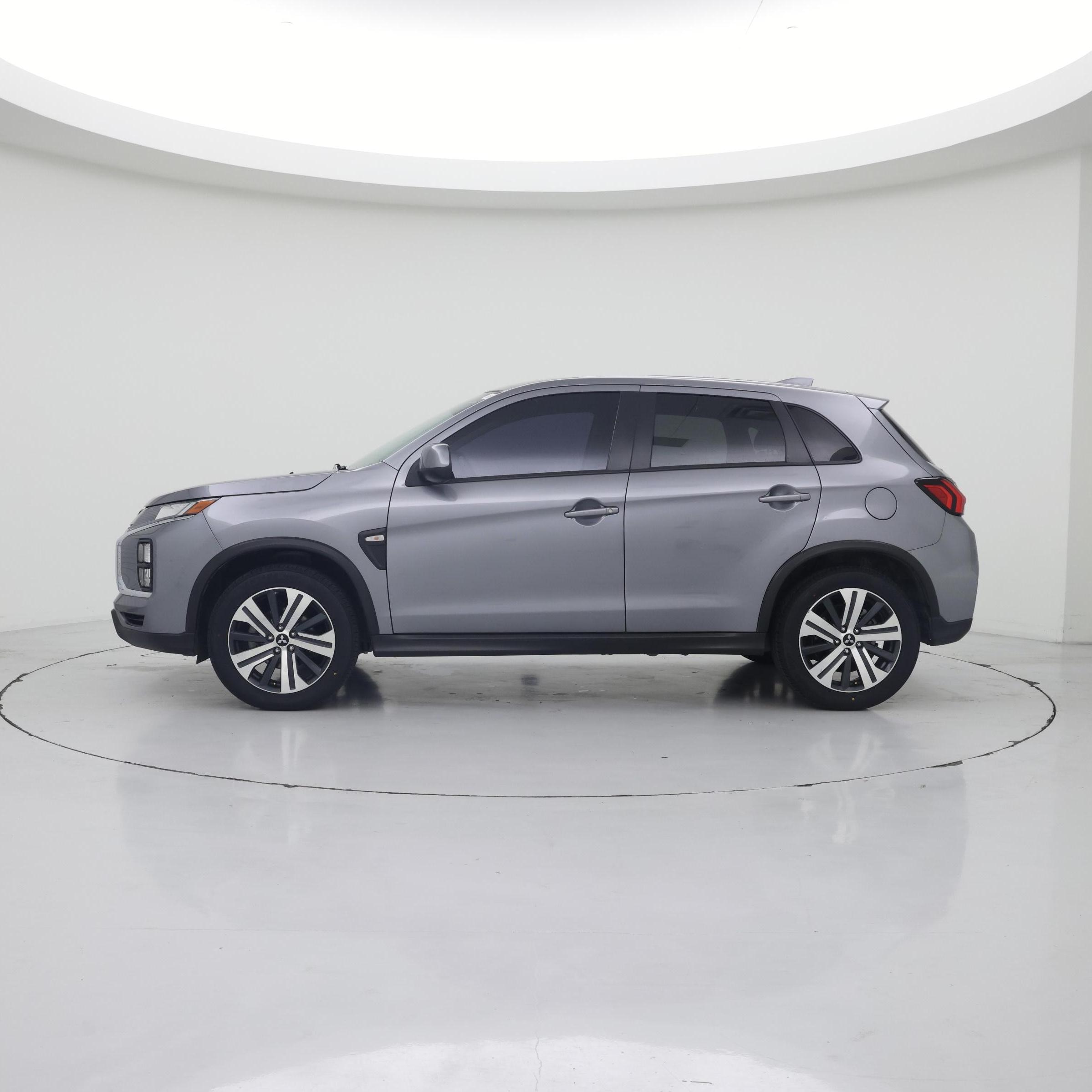 Thumbnail: 2024 Mitsubishi Outlander Sport - 3
