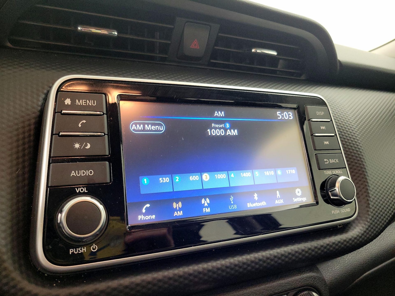 2025 Nissan KICKS PLAY Base - Photo 16