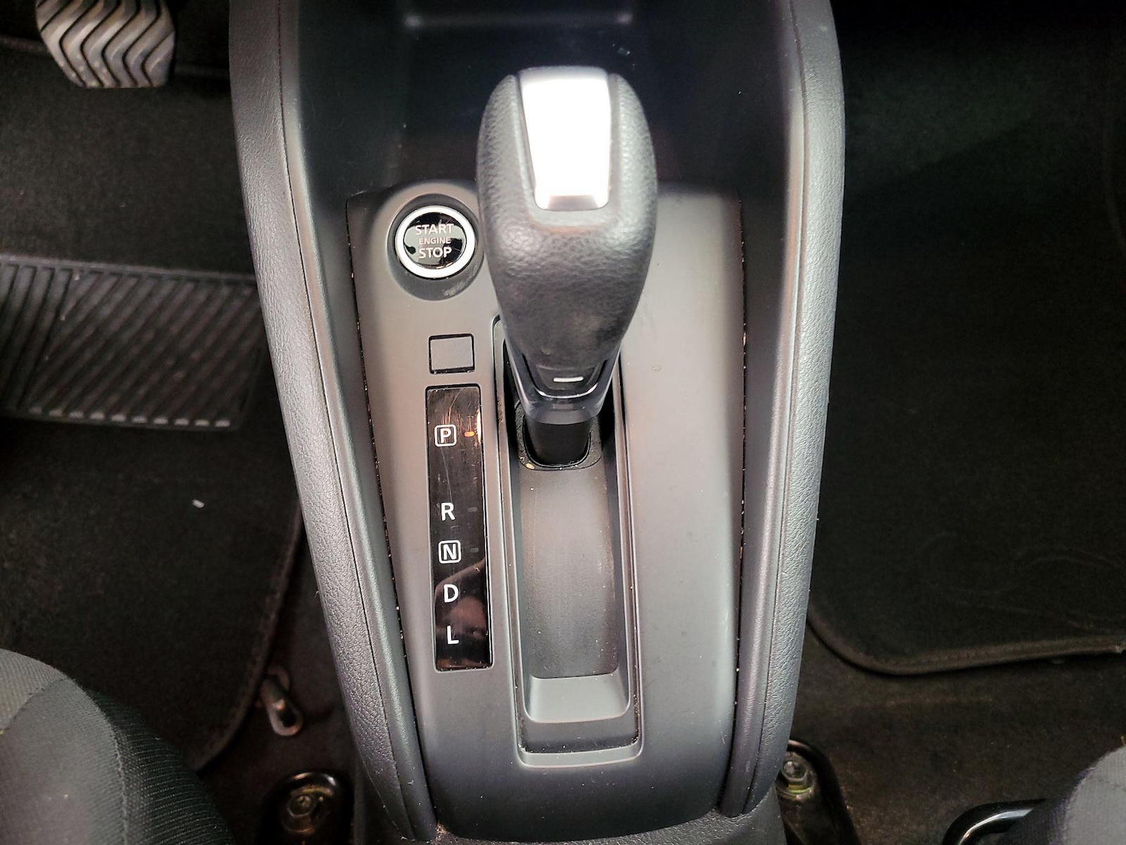 2025 Nissan KICKS PLAY Base - Photo 18