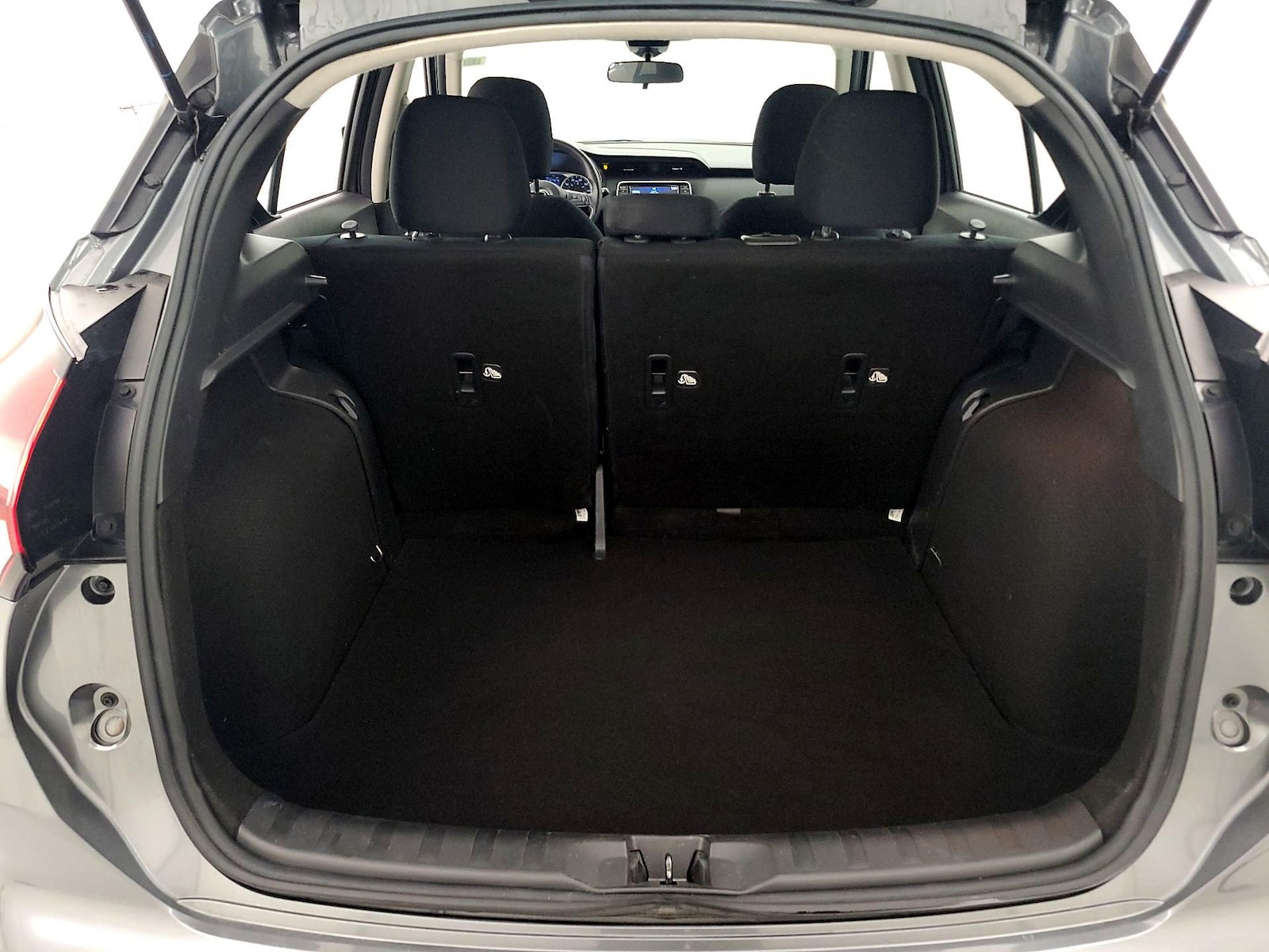 2025 Nissan KICKS PLAY Base - Photo 21