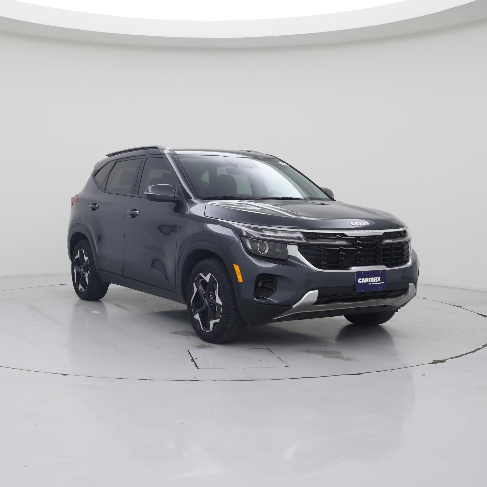 Gray 2025 Kia Seltos SUV / Crossover Front-Wheel Drive Automatic