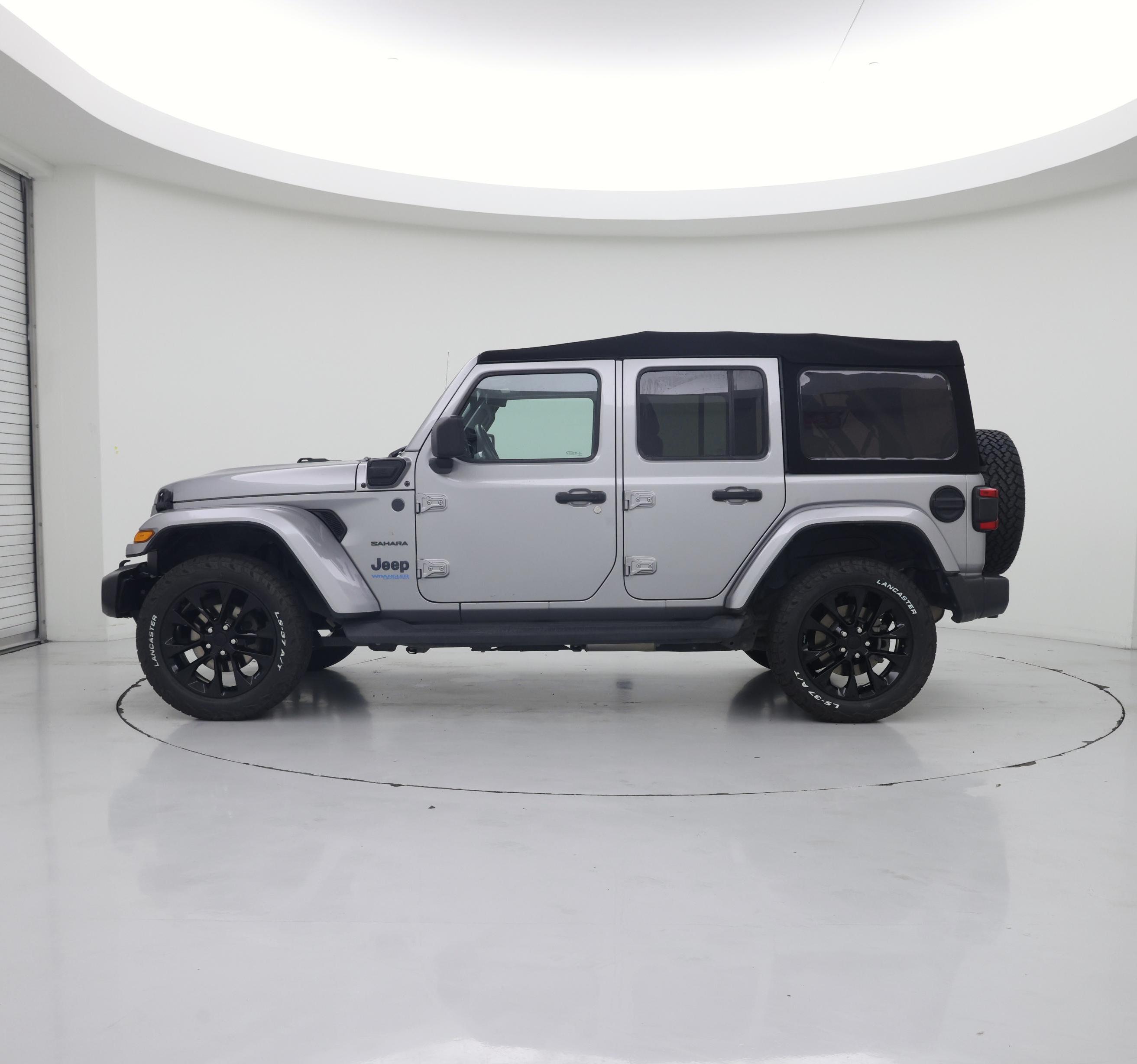 Thumbnail: 2021 Jeep Wrangler - 3