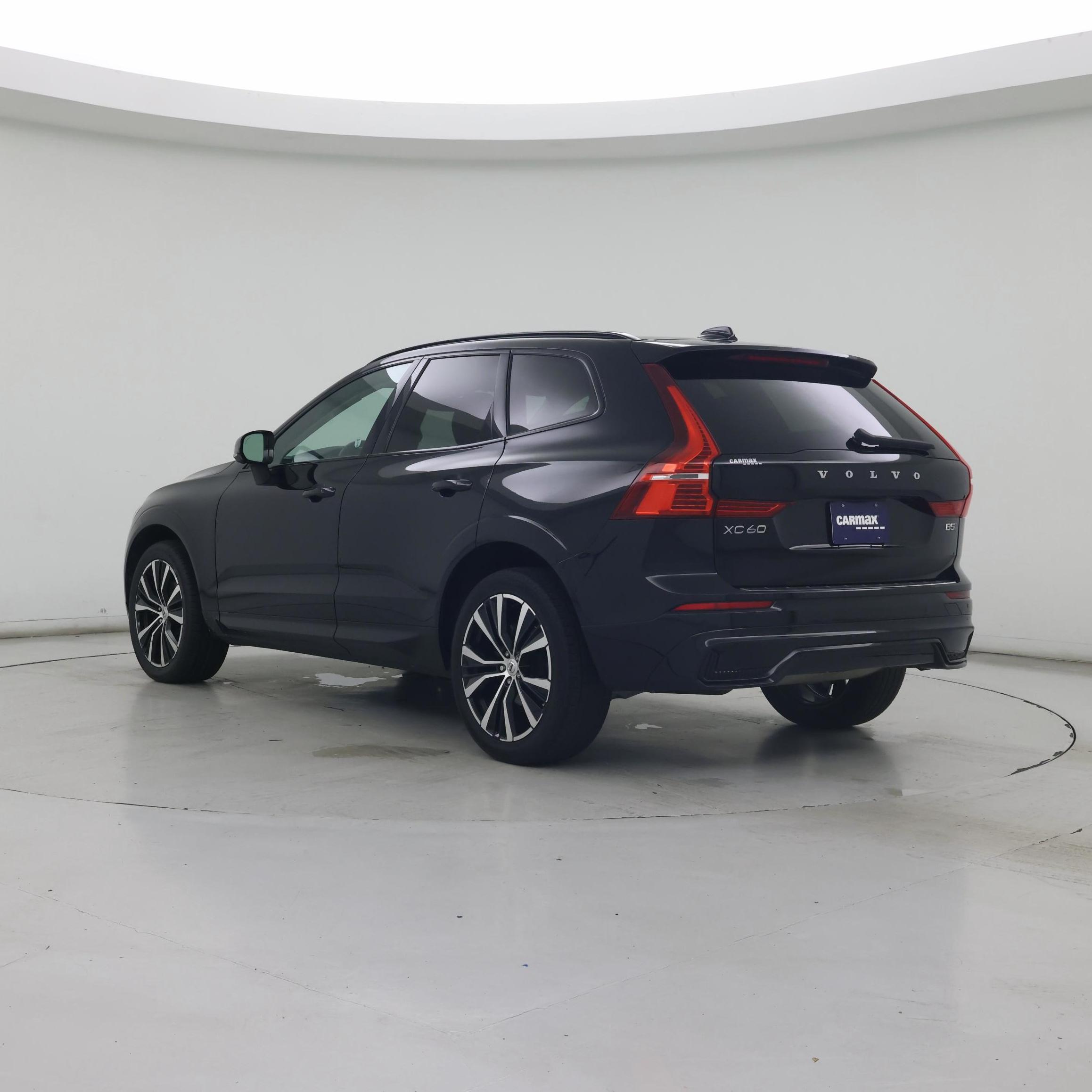 Thumbnail: 2023 Volvo XC60 - 2
