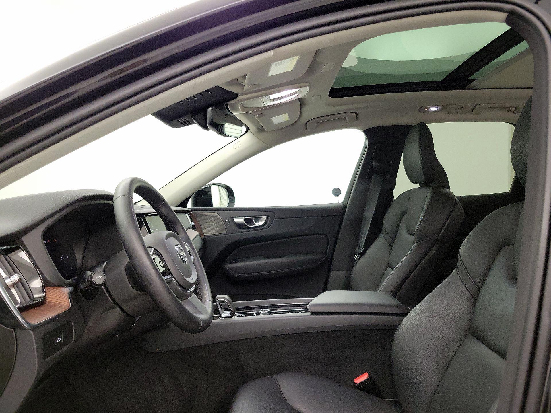 Thumbnail: 2023 Volvo XC60 - 19