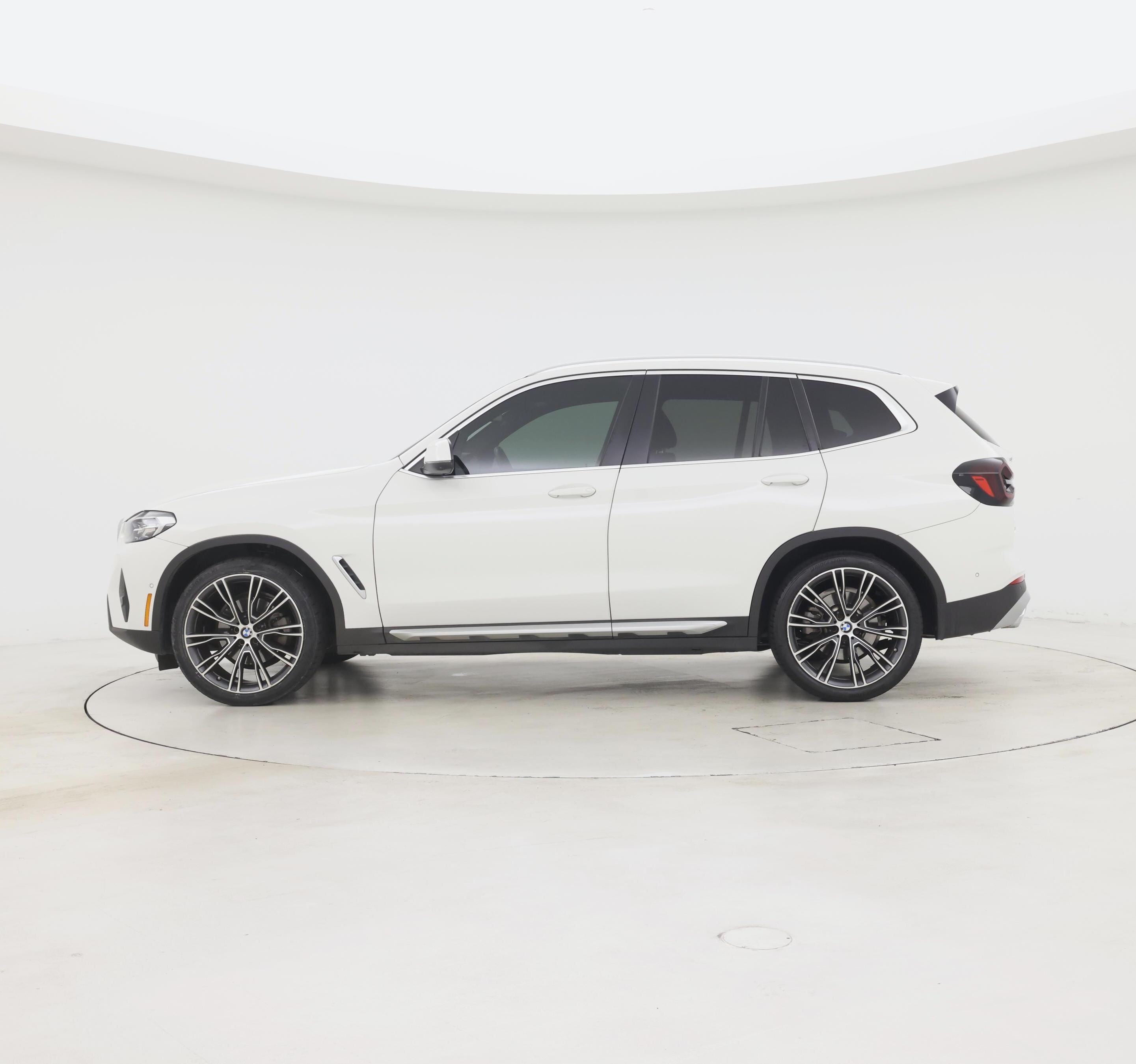 Thumbnail: 2023 BMW X3 - 3