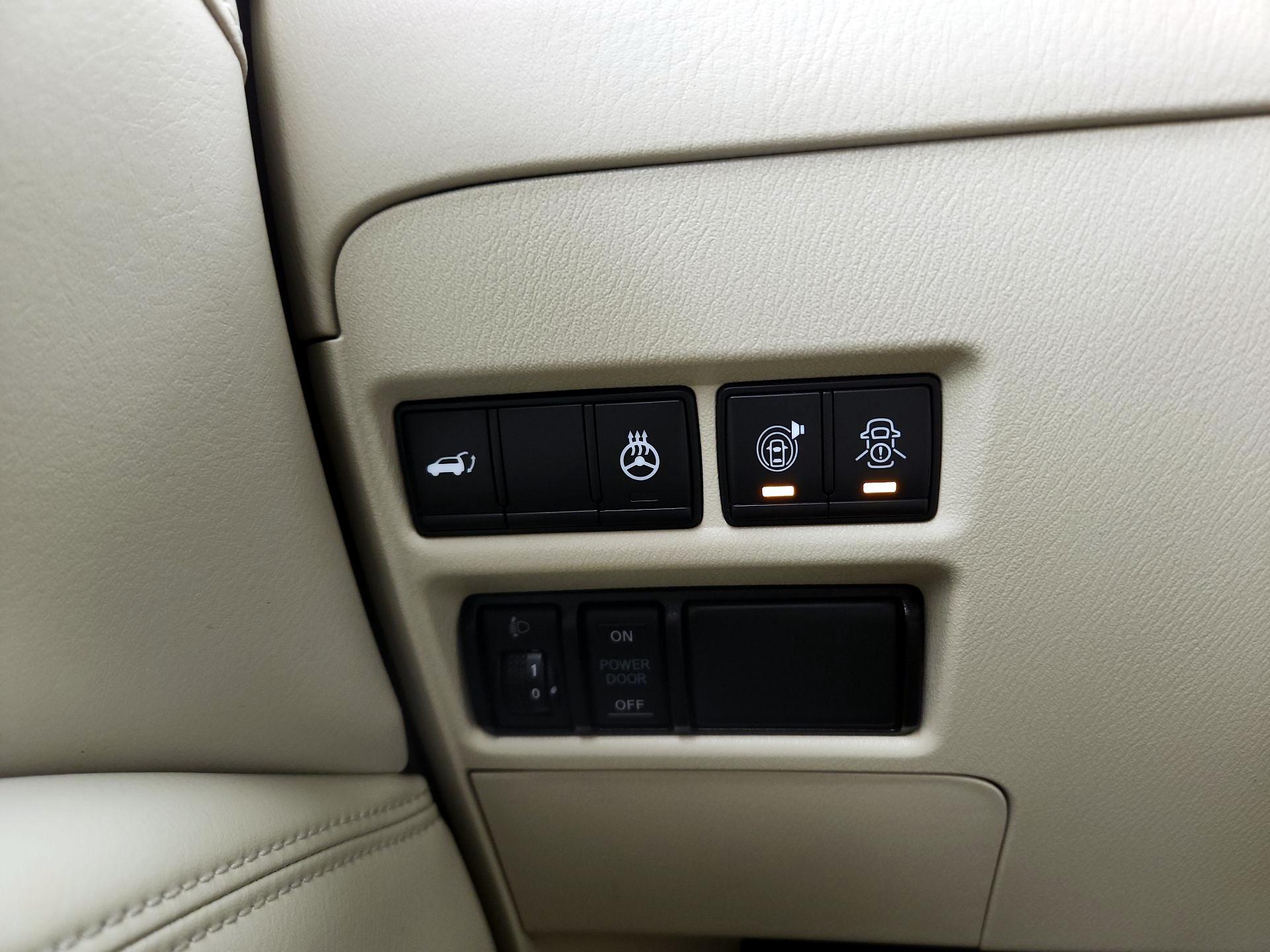Thumbnail: 2021 INFINITI QX80 - 13