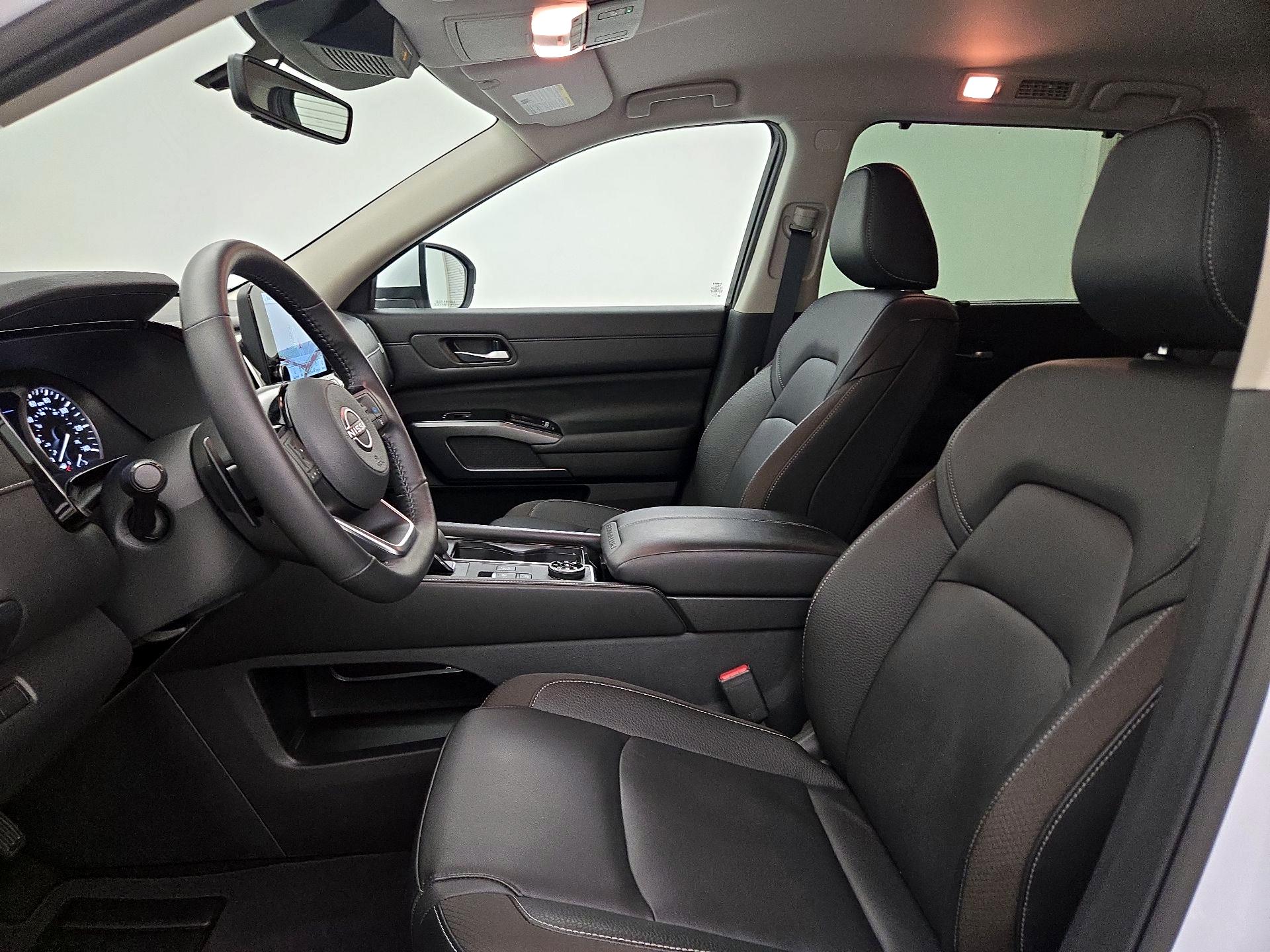 Thumbnail: 2025 Nissan Pathfinder - 11