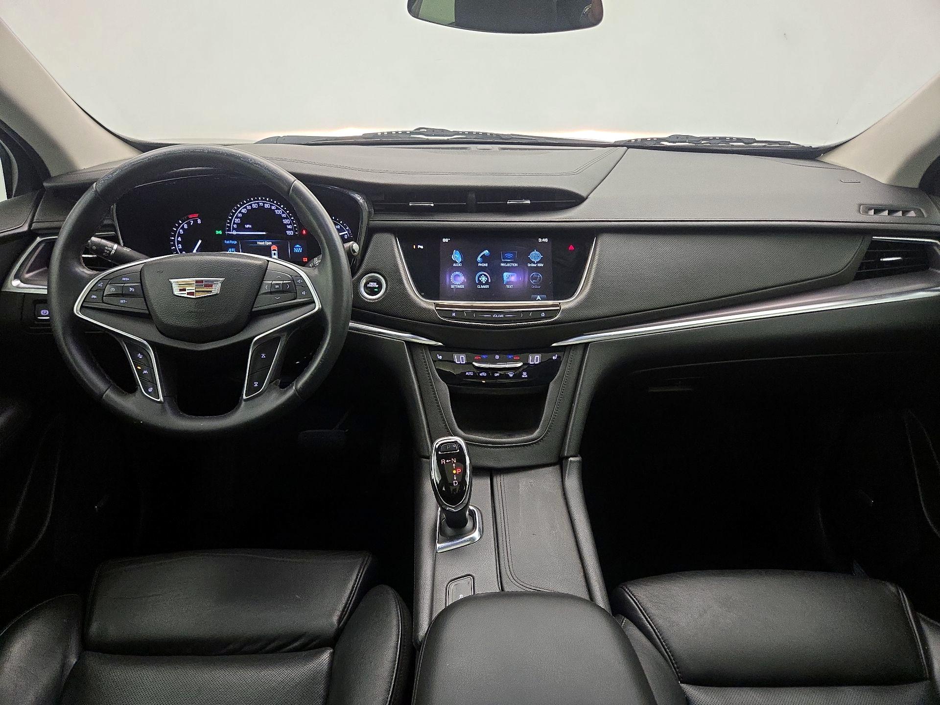Thumbnail: 2017 Cadillac XT5 - 9