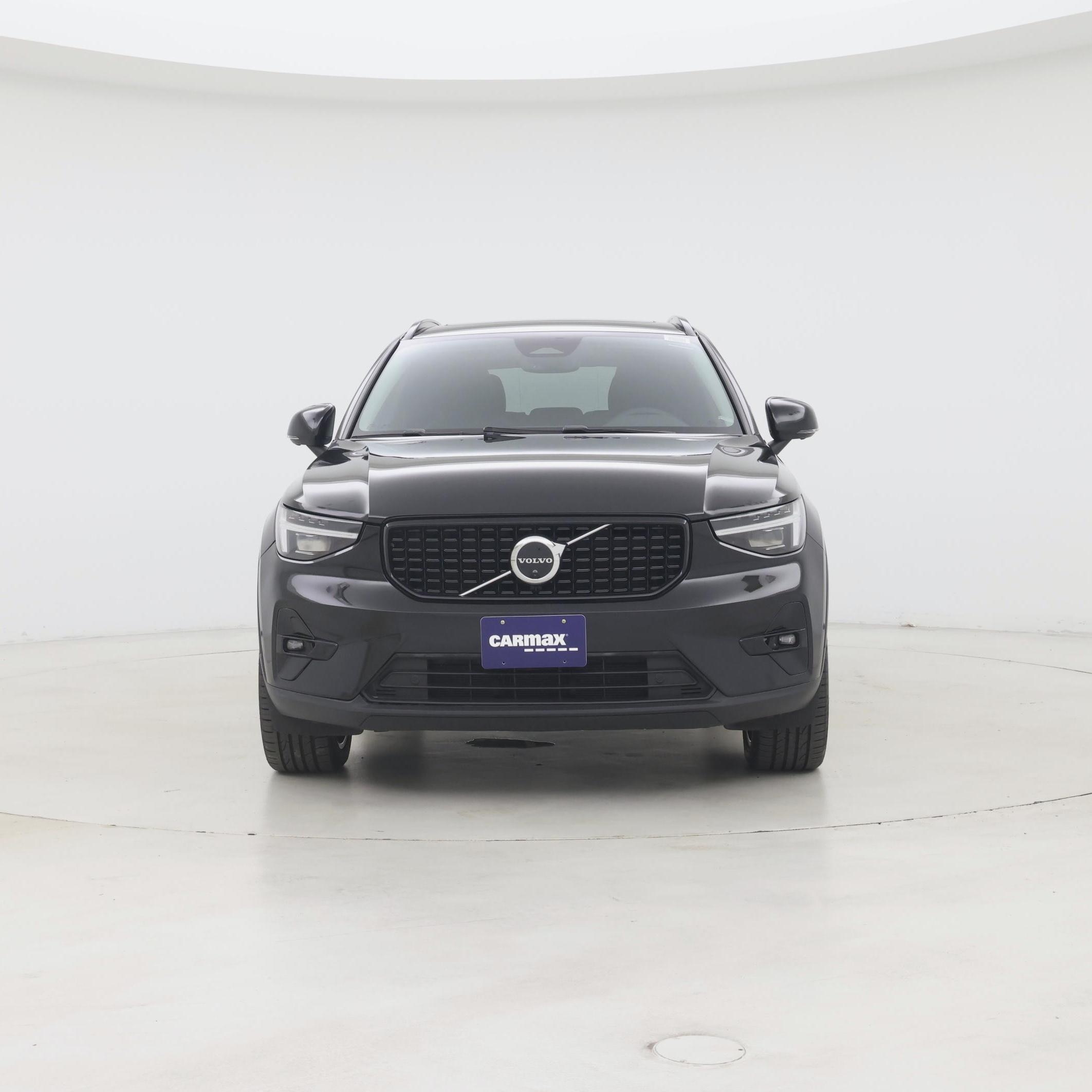Thumbnail: 2023 Volvo XC40 - 5