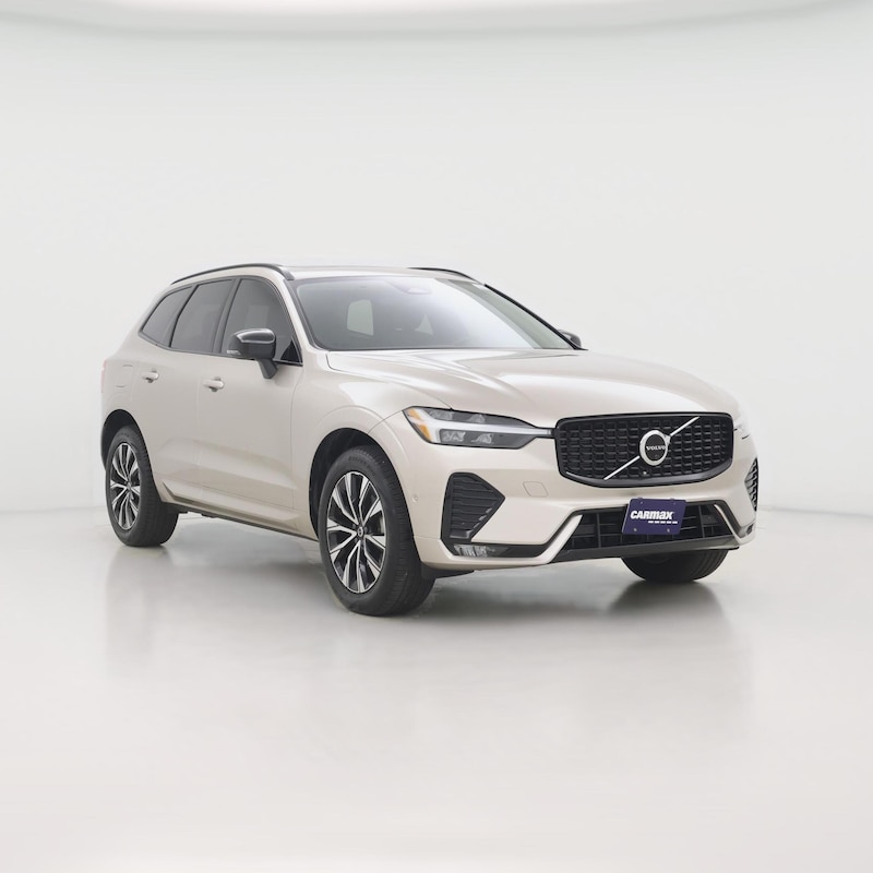2023 Volvo XC60 B5 Plus Dark Theme