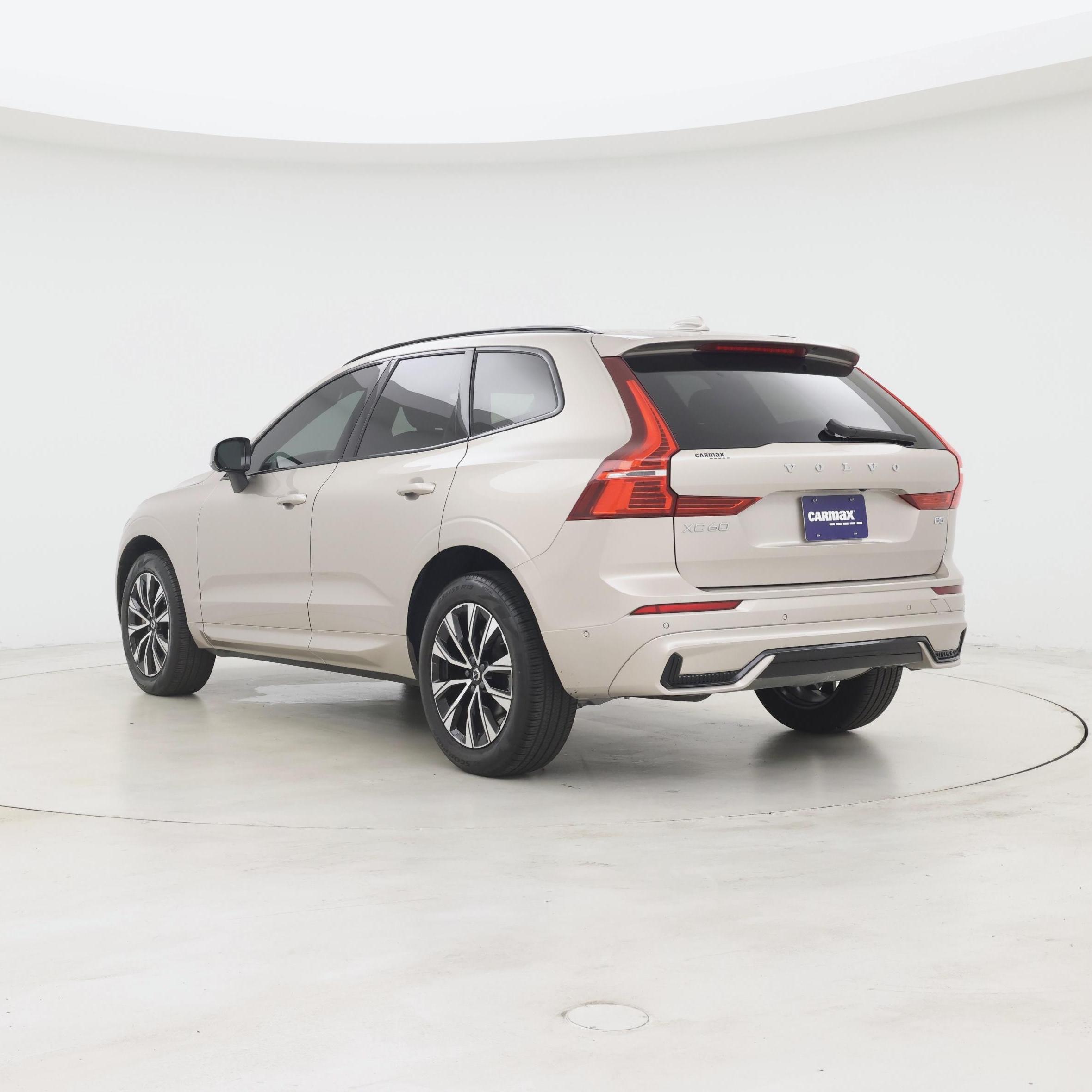 Thumbnail: 2023 Volvo XC60 - 2