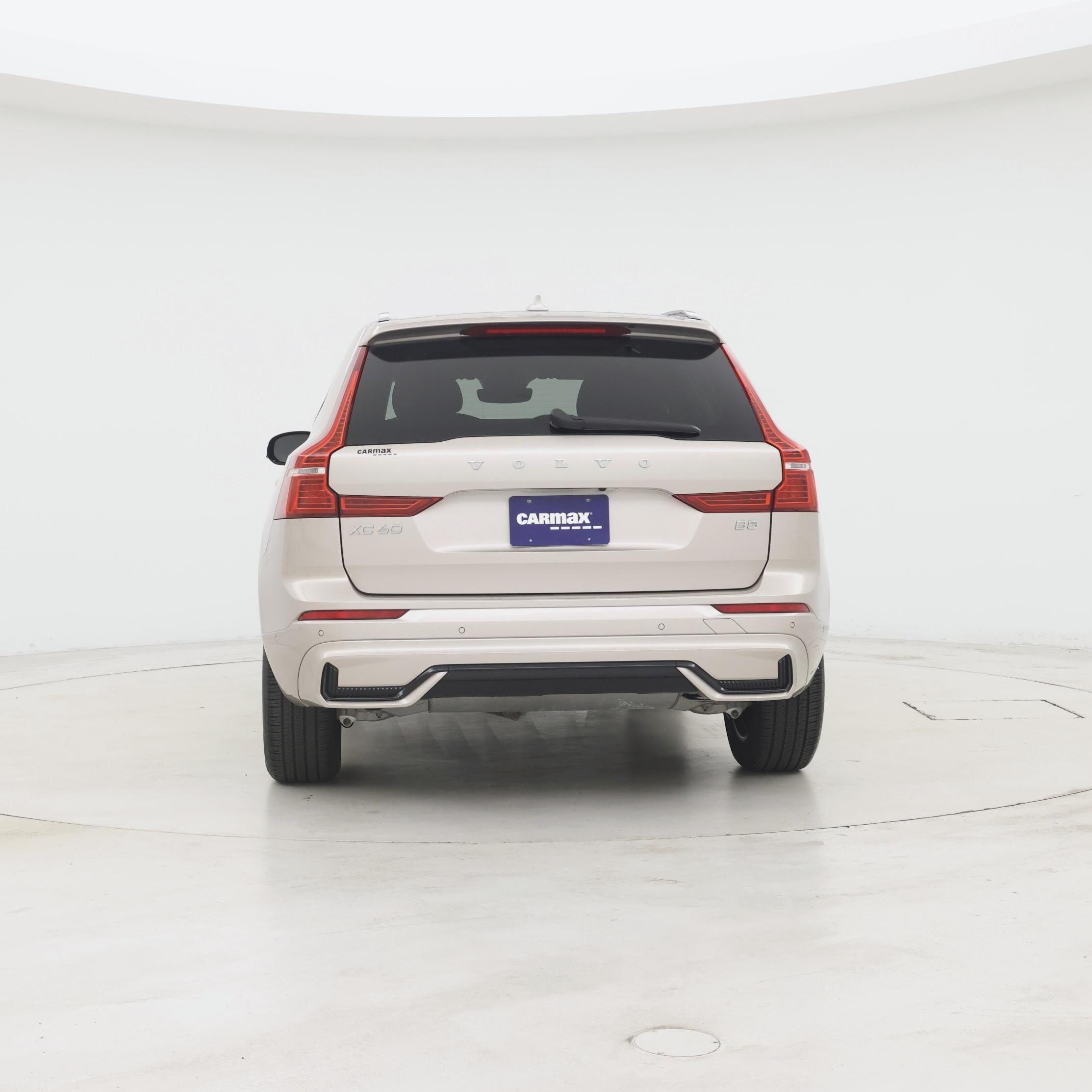 Thumbnail: 2023 Volvo XC60 - 6