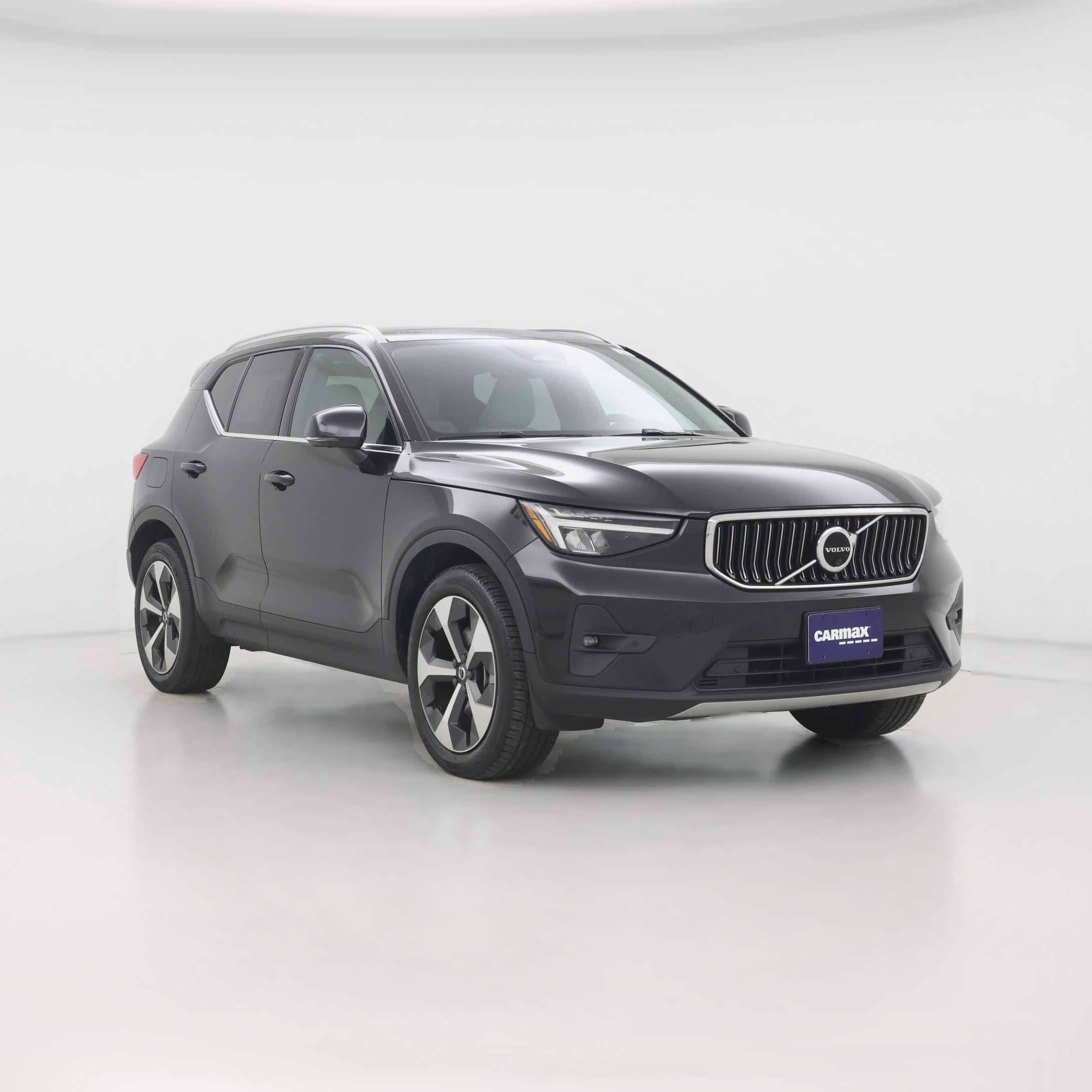 Thumbnail: 2023 Volvo XC40 - 1