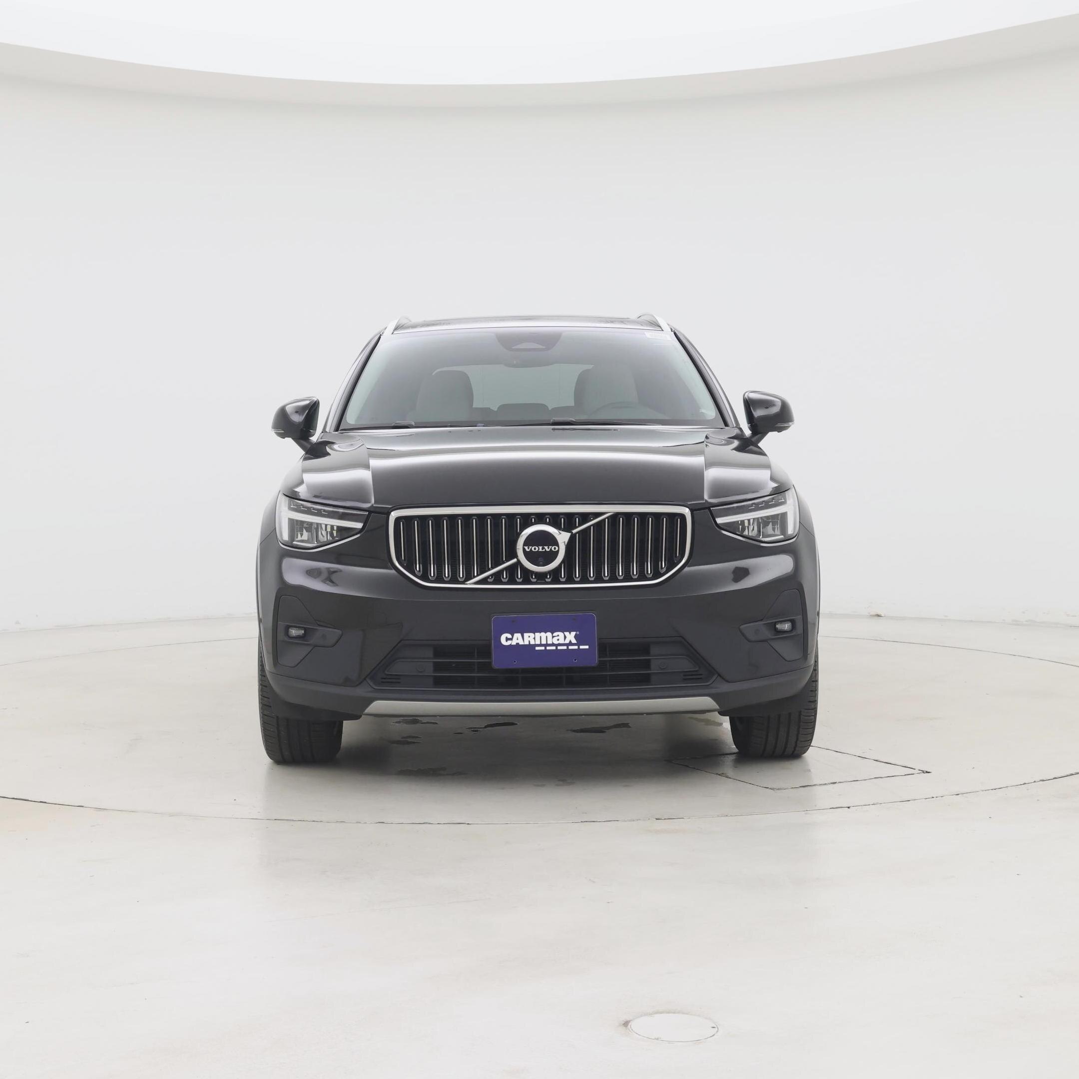 Thumbnail: 2023 Volvo XC40 - 5