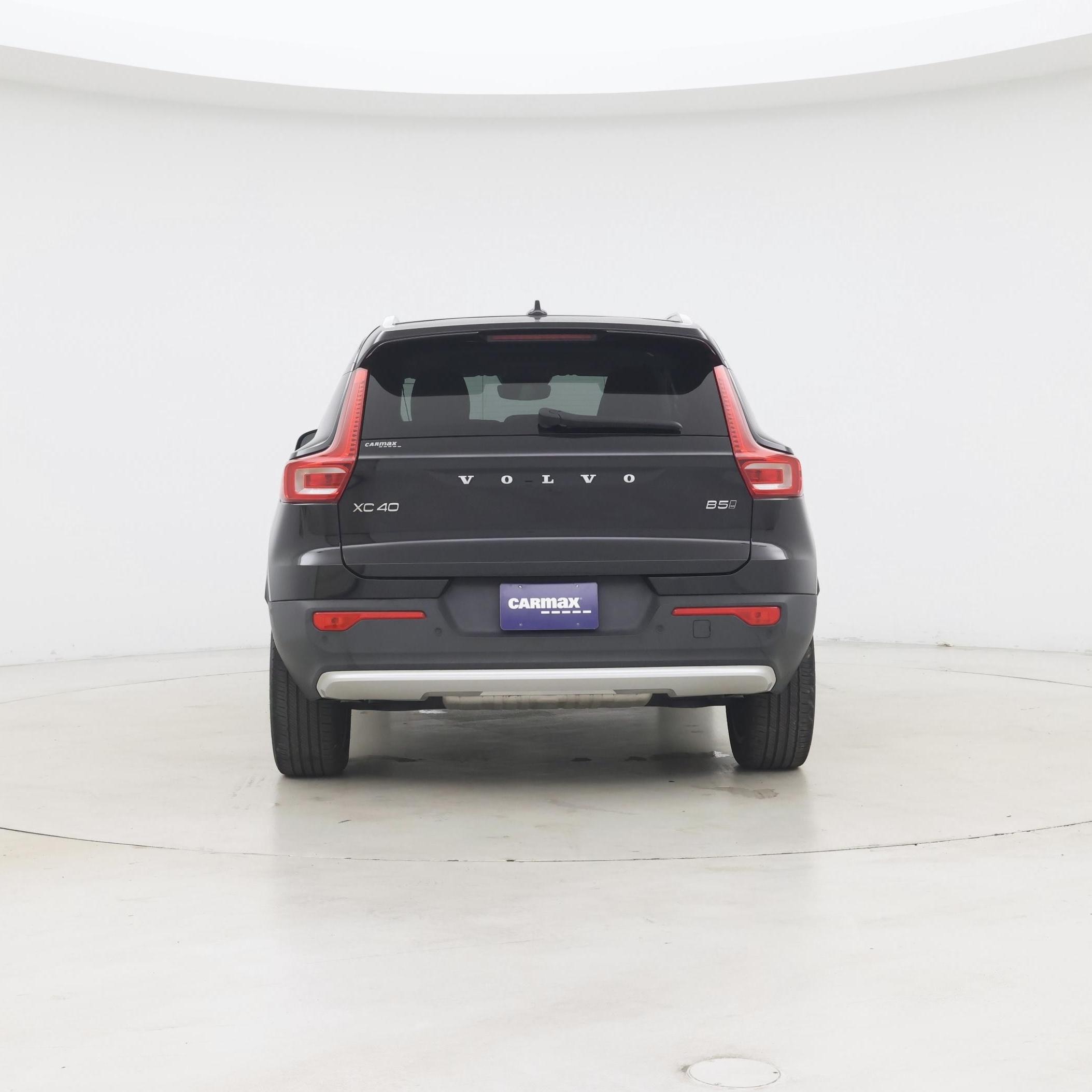 Thumbnail: 2023 Volvo XC40 - 6