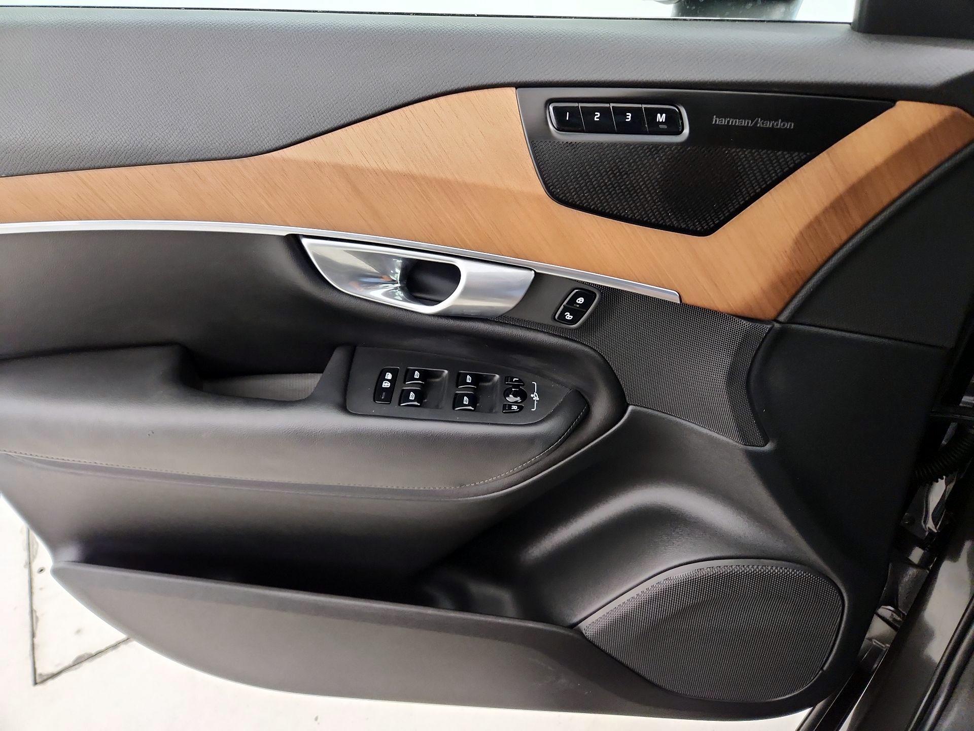 Thumbnail: 2023 Volvo XC90 - 12