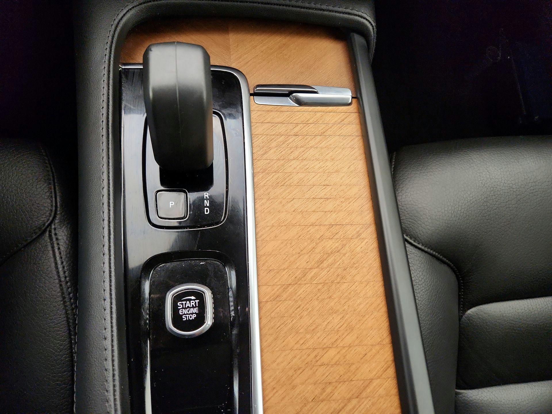 Thumbnail: 2023 Volvo XC90 - 18