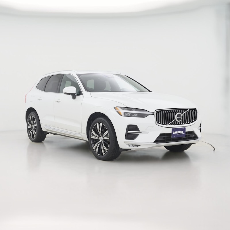 2023 Volvo XC60 B5 Plus Dark Theme