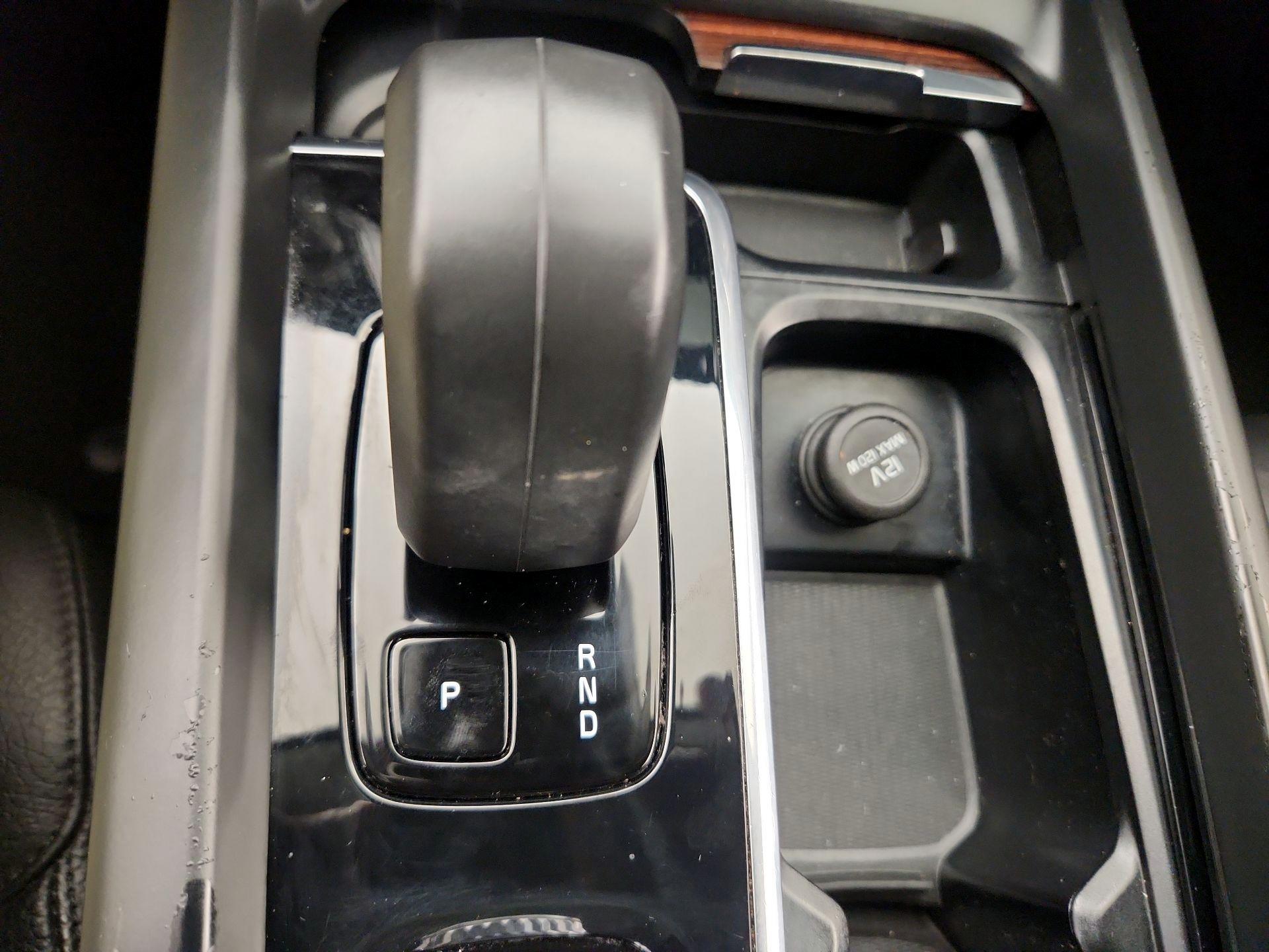 Thumbnail: 2023 Volvo XC60 - 17