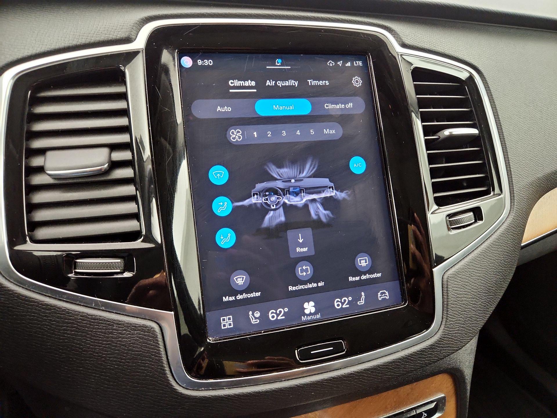 Thumbnail: 2023 Volvo XC90 - 17
