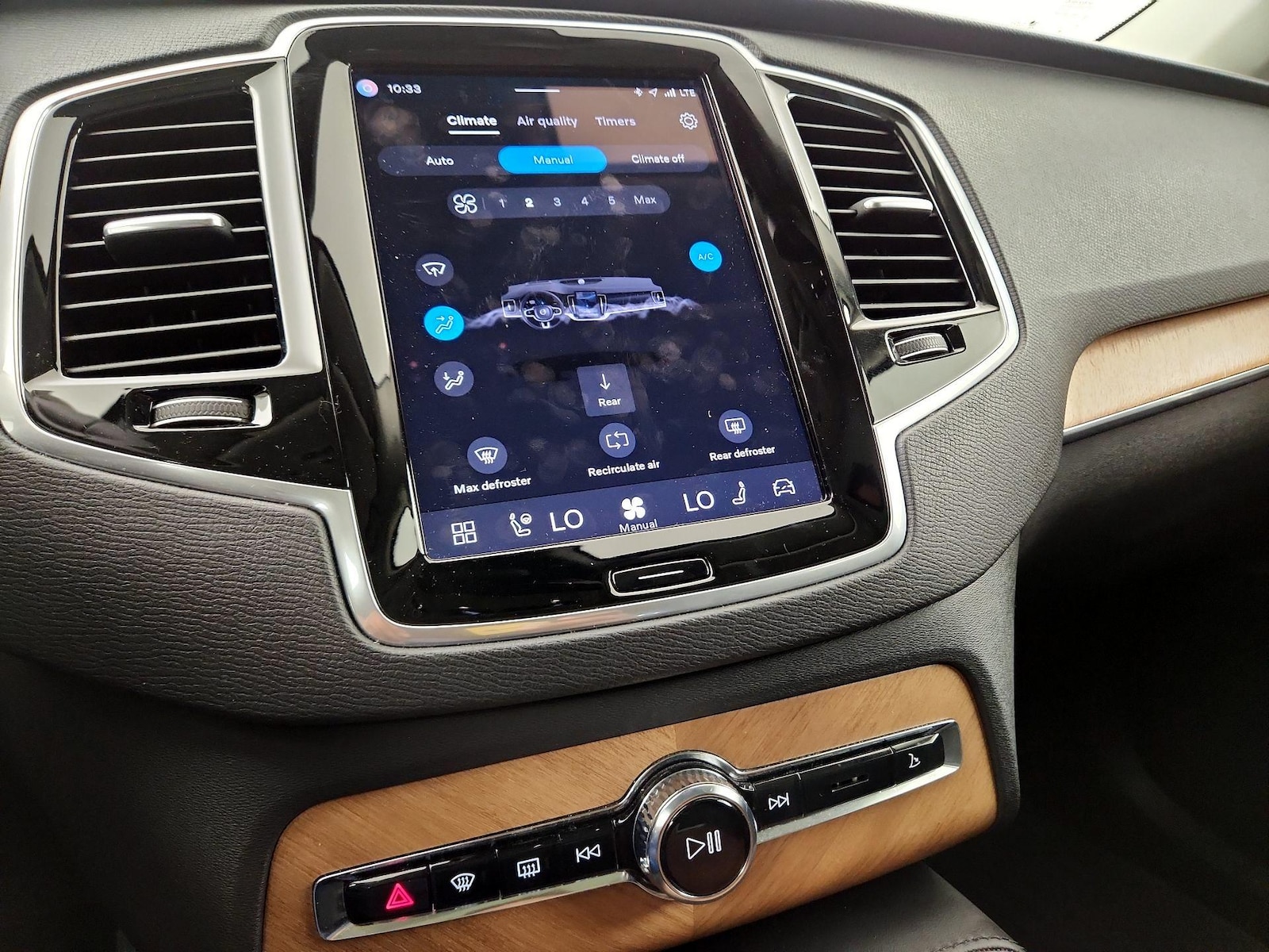 2023 Volvo XC90 Plus - Photo 15