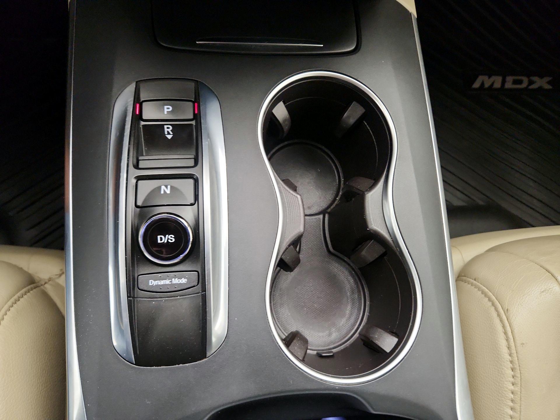 Thumbnail: 2017 Acura MDX - 18