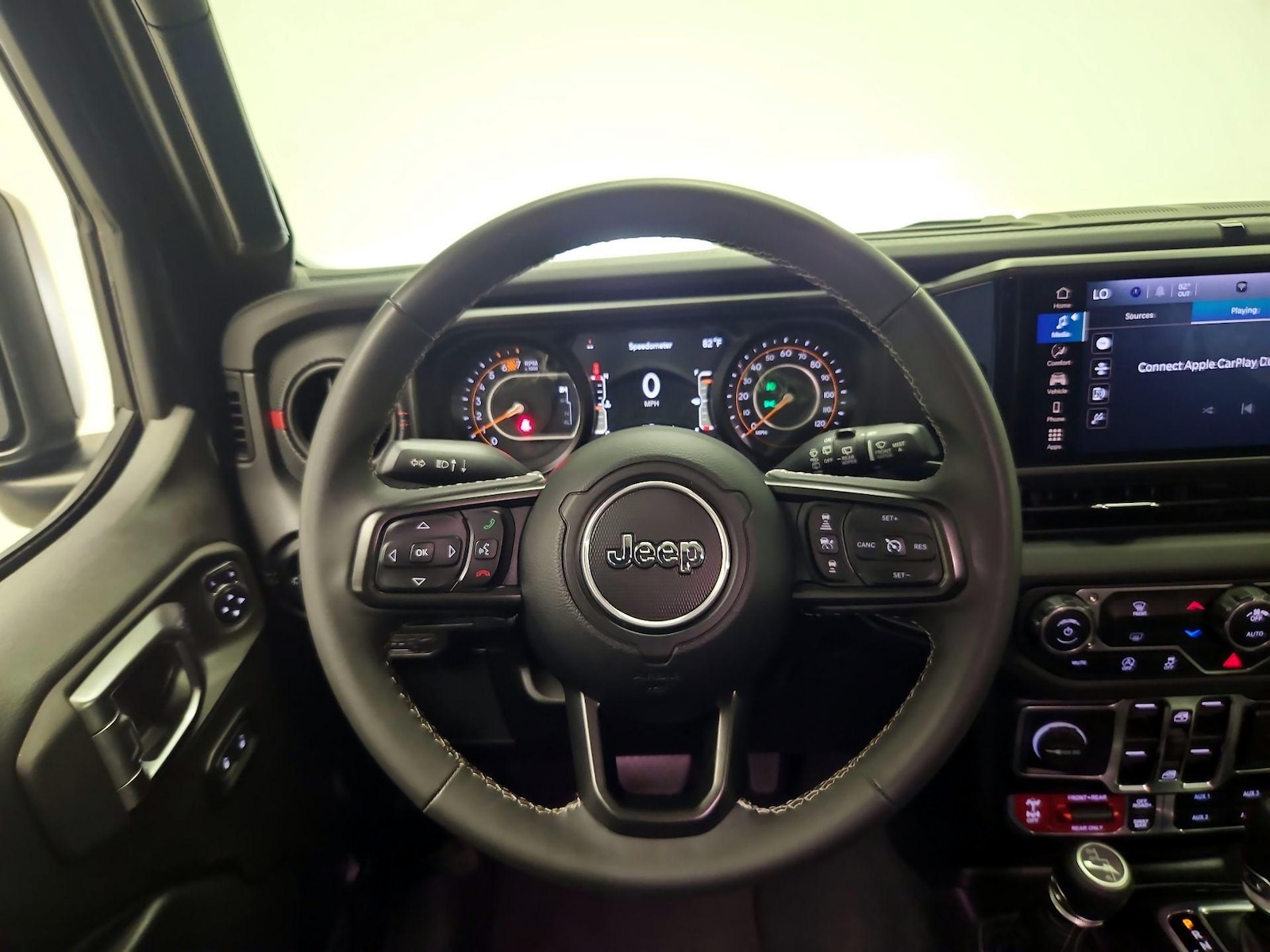 2025 Jeep Wrangler 4-Door Rubicon - Photo 11