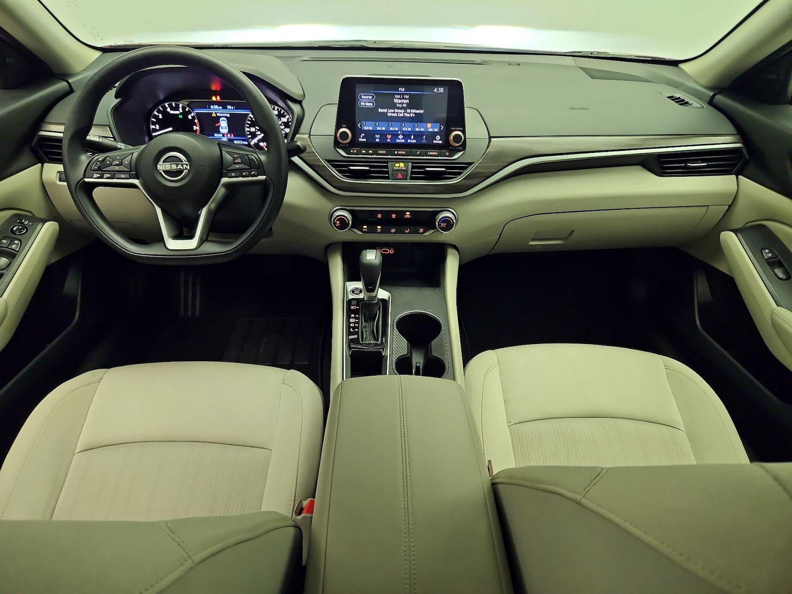 2025 Nissan Altima SV - Photo 10