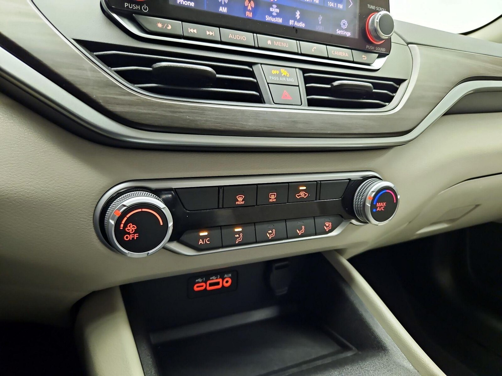 2025 Nissan Altima SV - Photo 16
