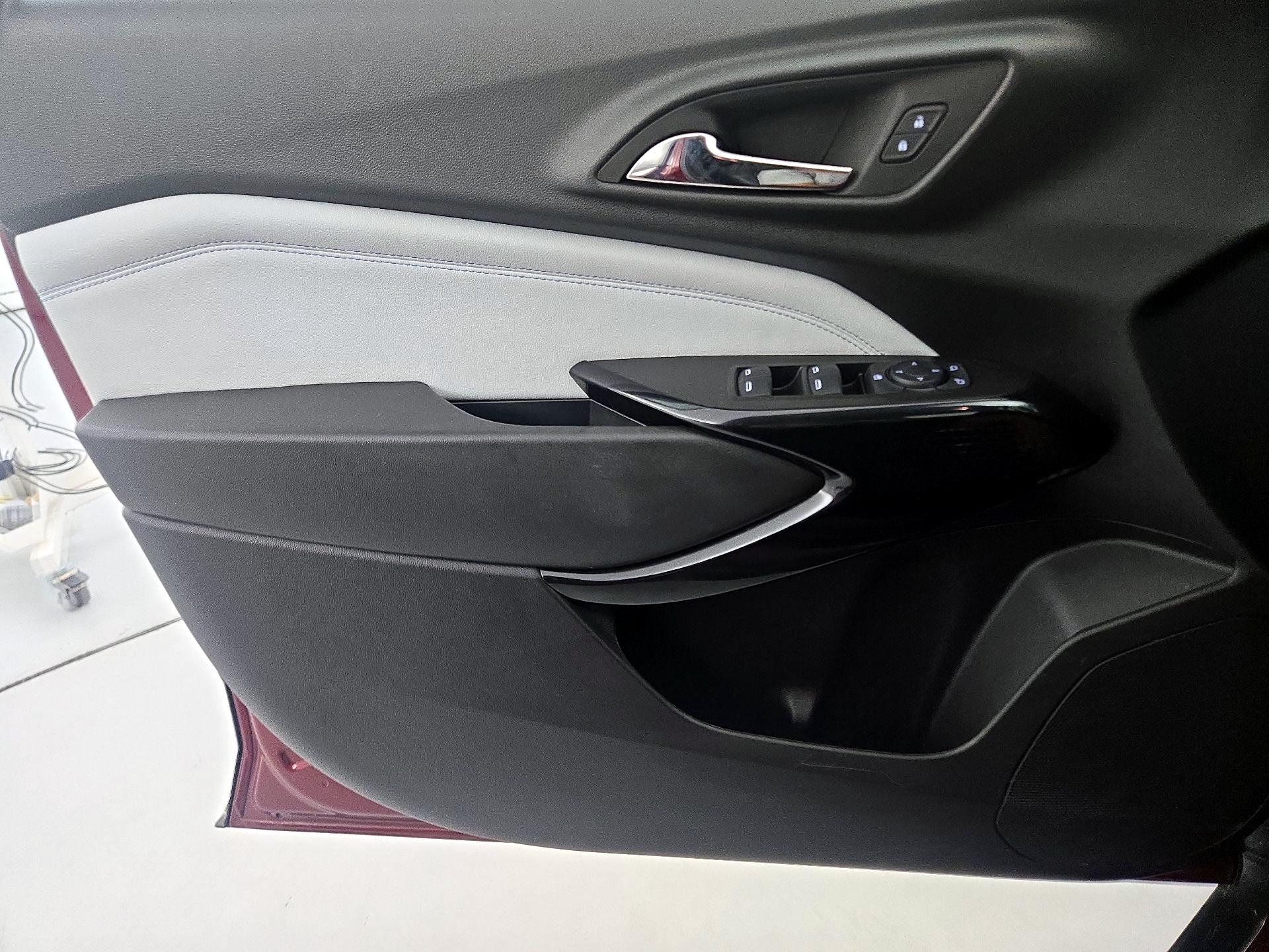 Thumbnail: 2025 Chevrolet Trax - 12