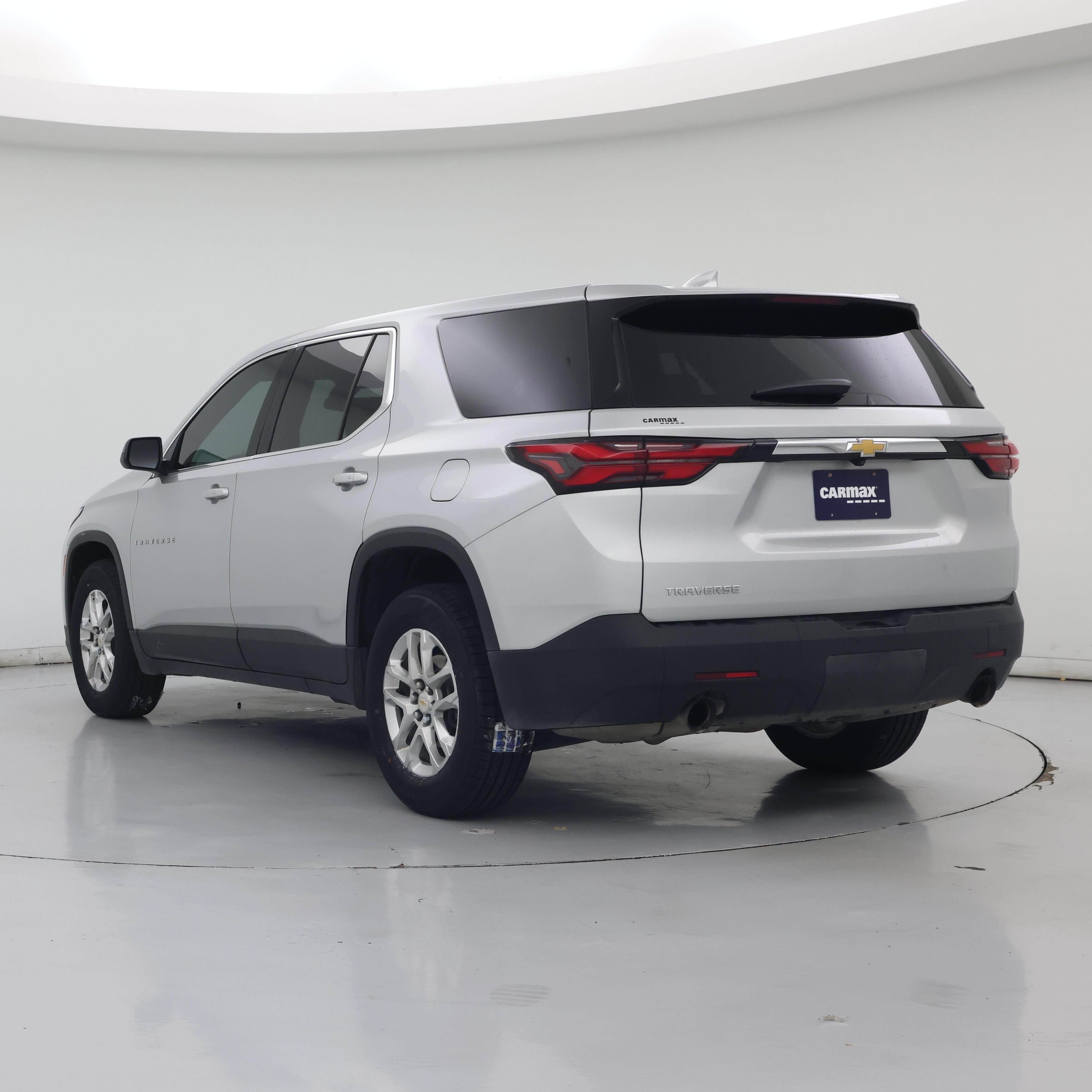 Thumbnail: 2022 Chevrolet Traverse - 2