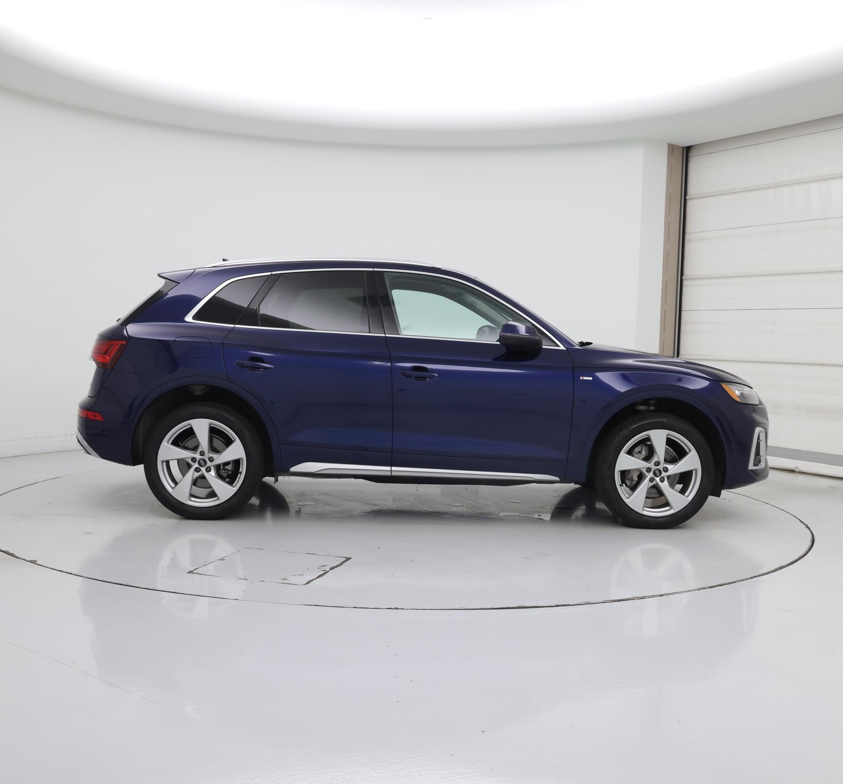 Thumbnail: 2023 Audi Q5 - 7