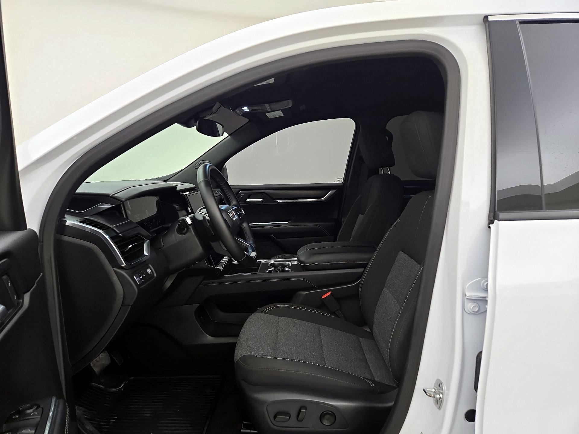 Thumbnail: 2025 GMC Acadia - 11
