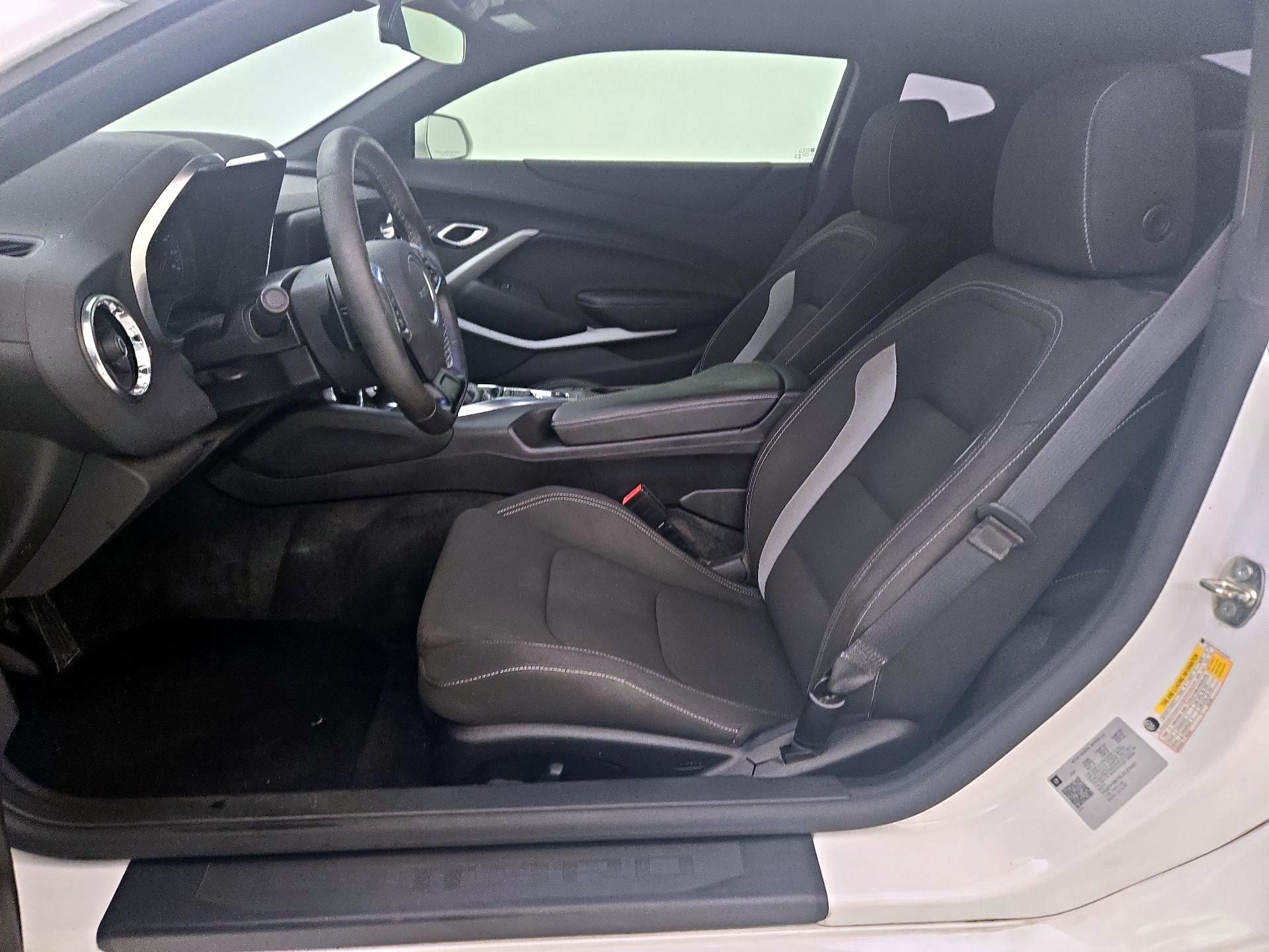 Thumbnail: 2020 Chevrolet Camaro - 11