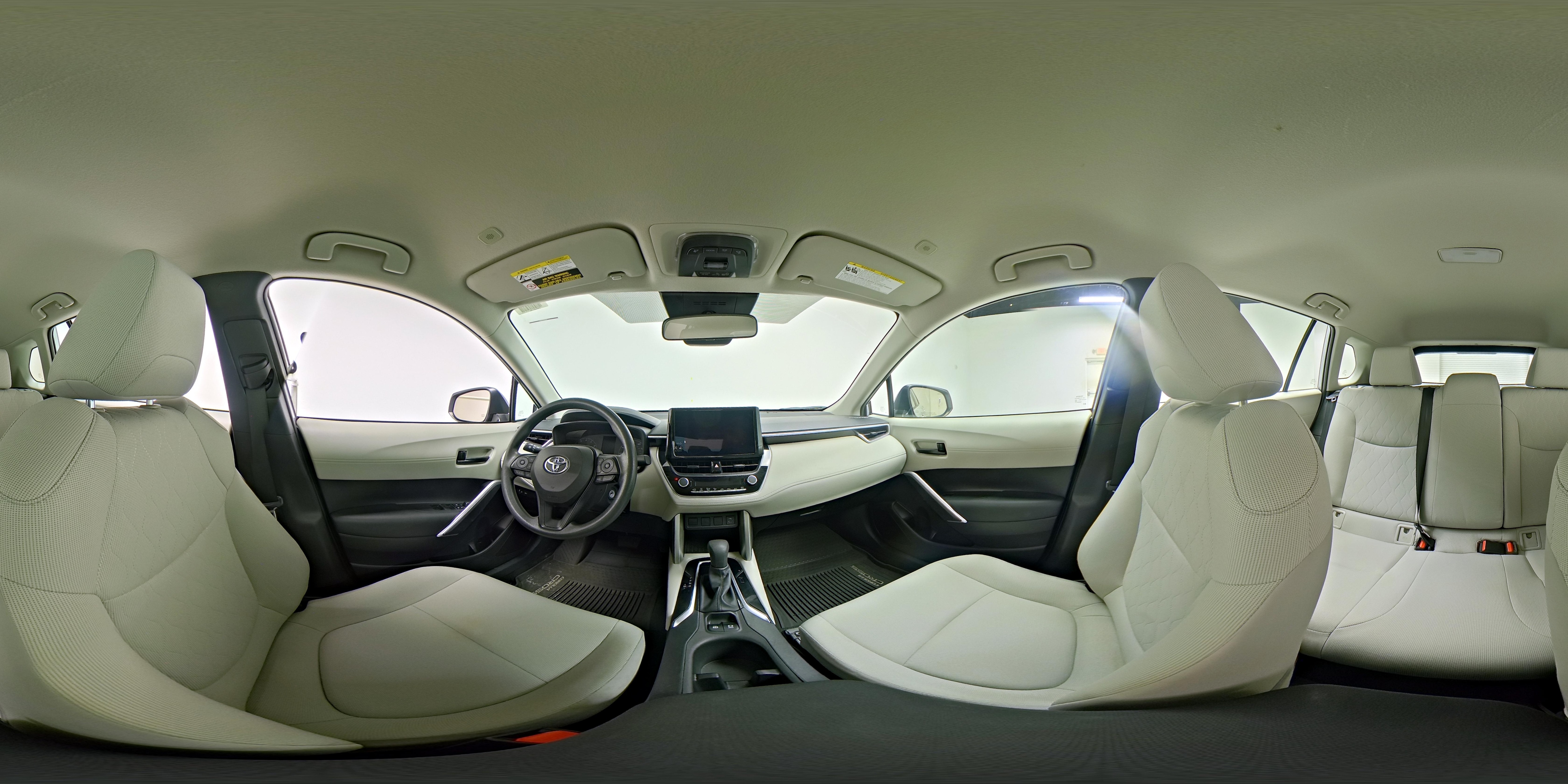 2023 Toyota Corolla Cross L - Photo 25