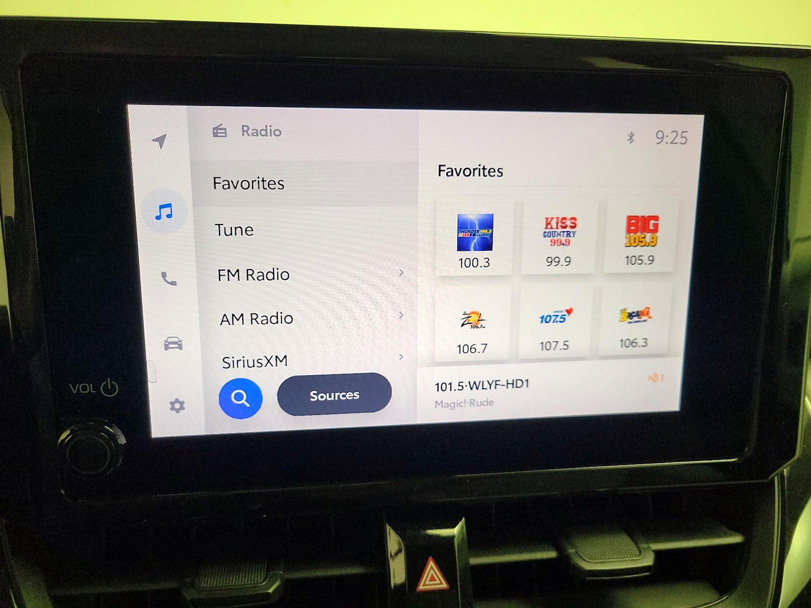 2023 Toyota Corolla Cross L - Photo 17
