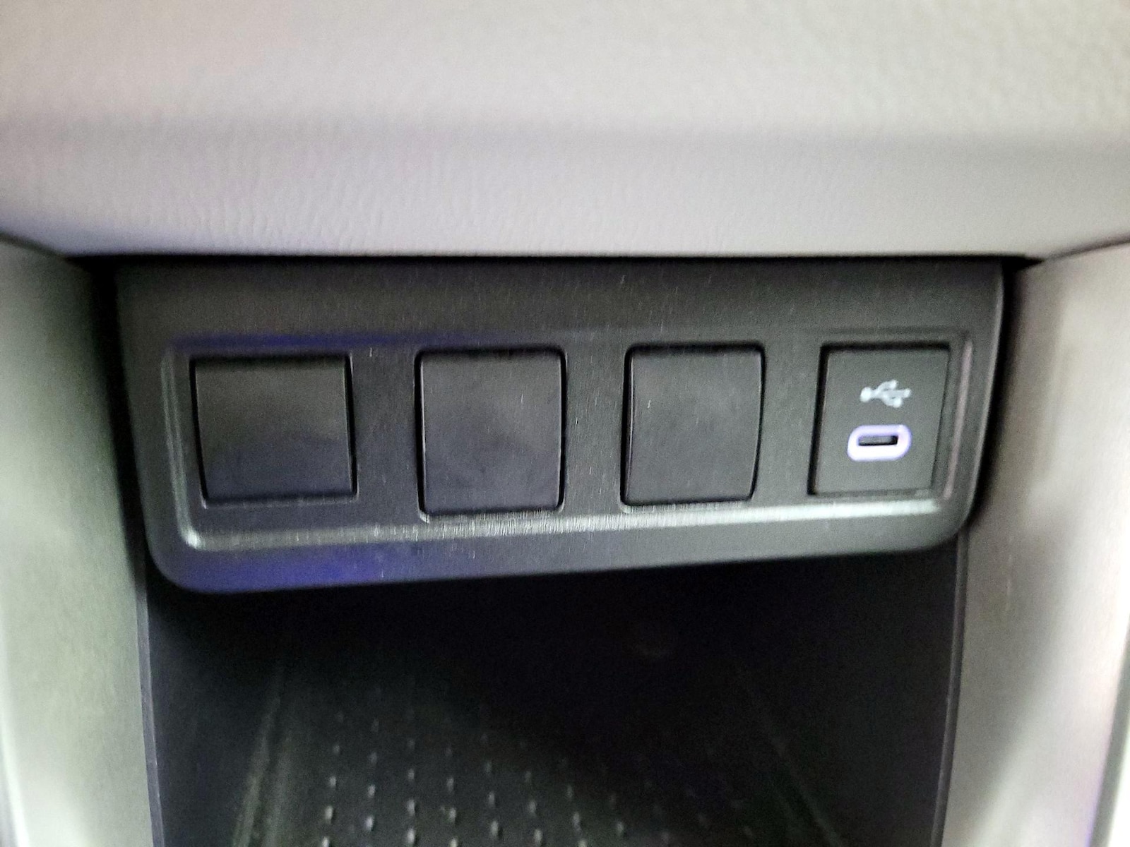 2023 Toyota Corolla Cross L - Photo 20