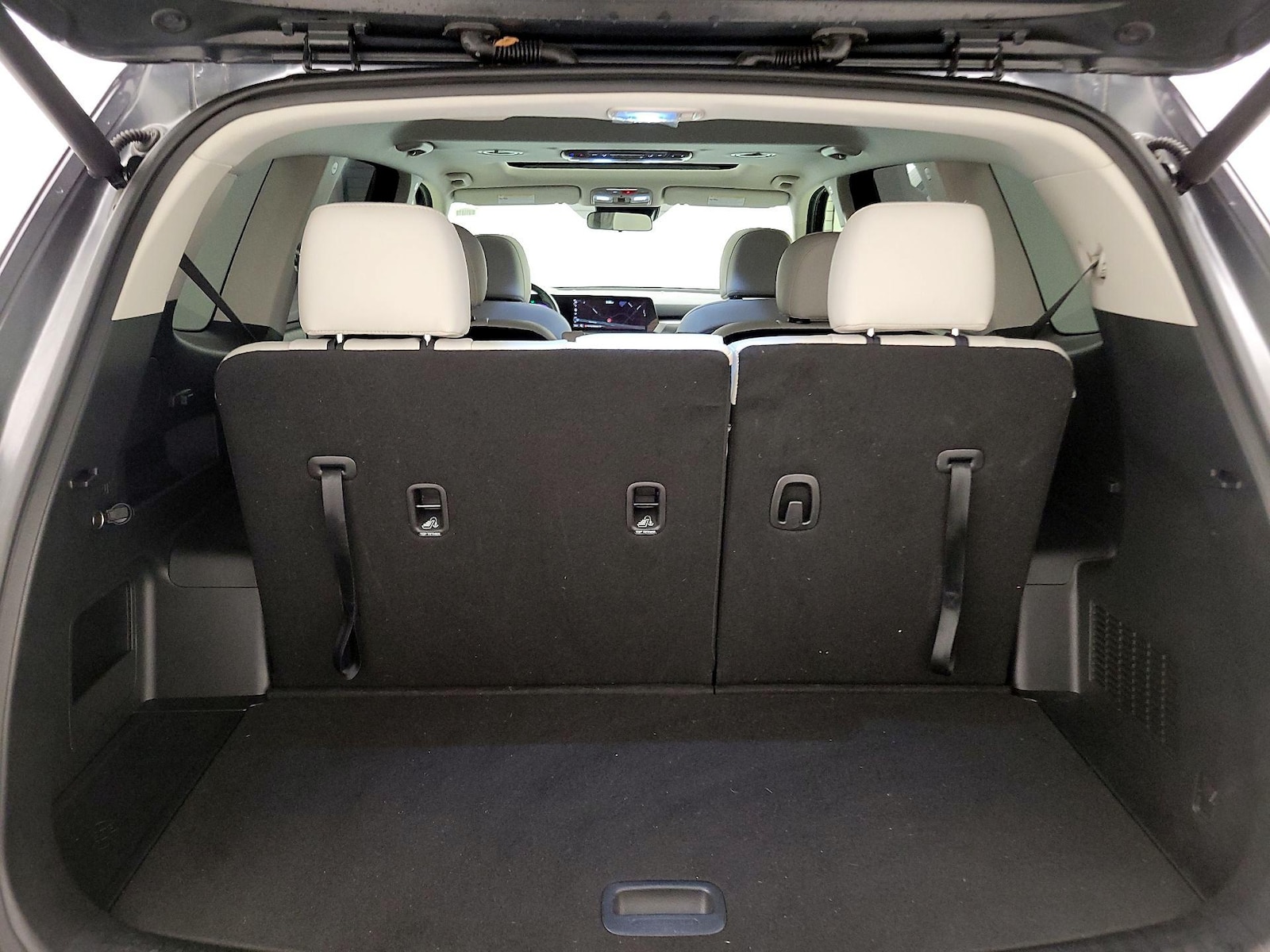 2025 Kia Telluride S - Photo 24