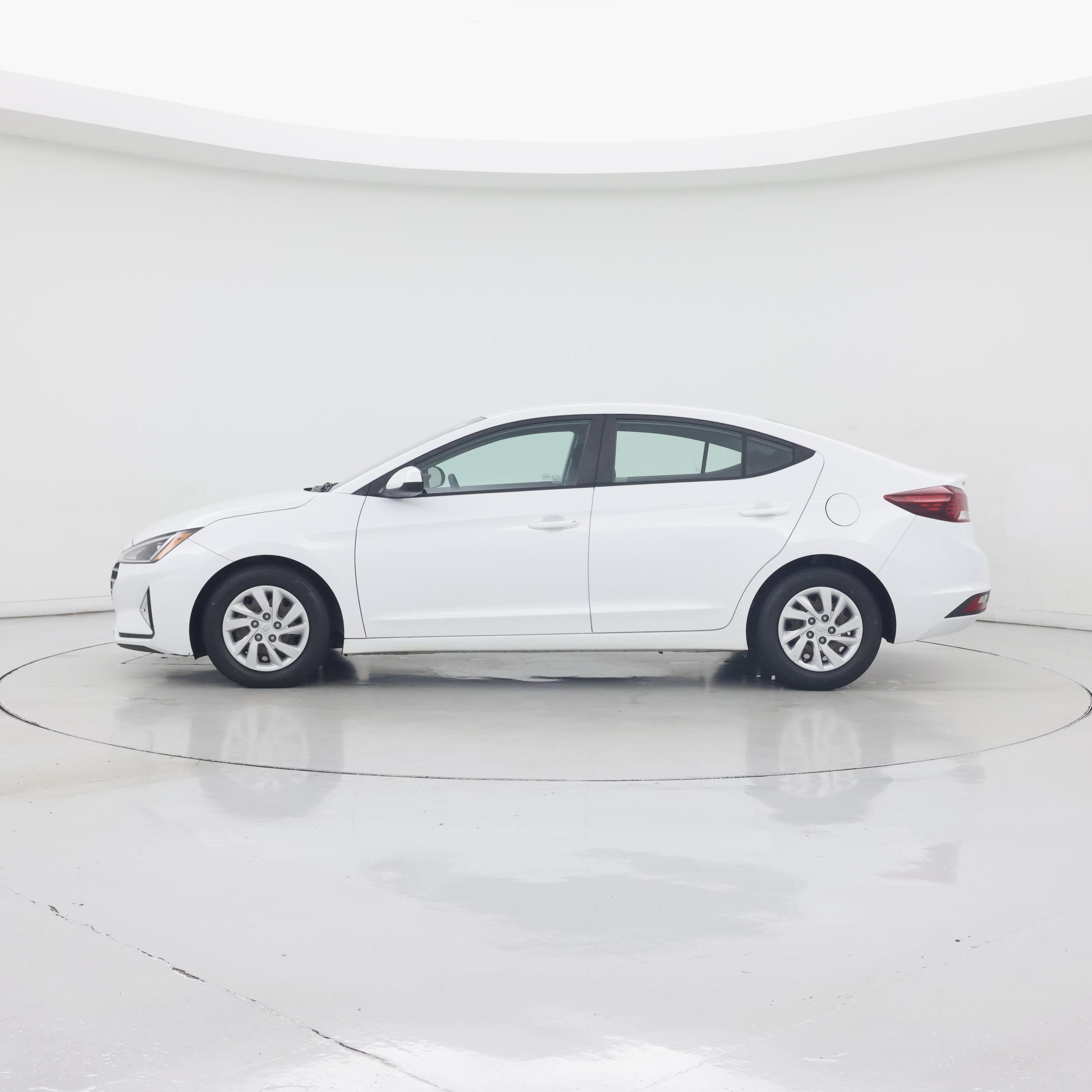 Thumbnail: 2020 Hyundai Elantra - 3