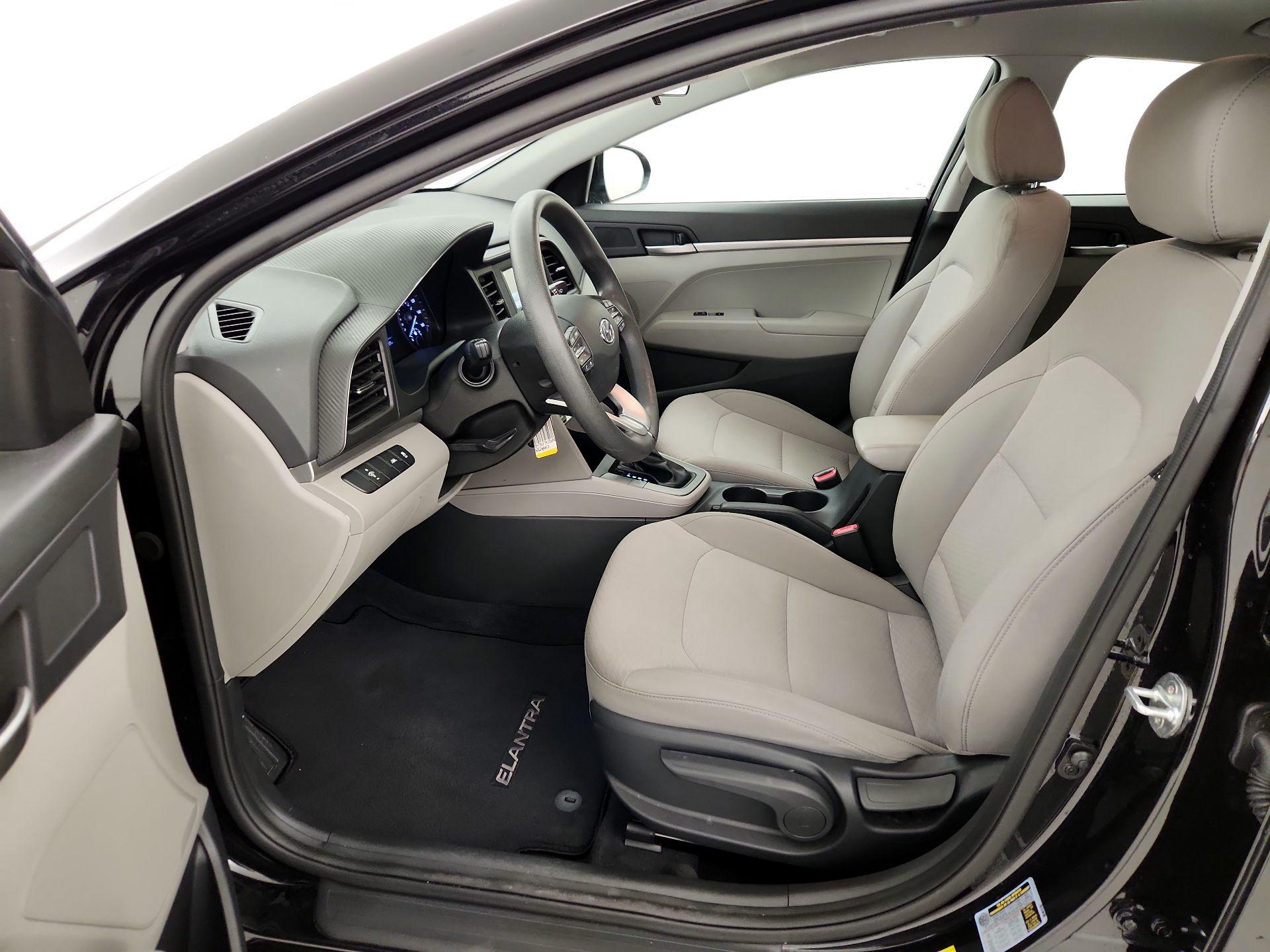 Thumbnail: 2020 Hyundai Elantra - 11
