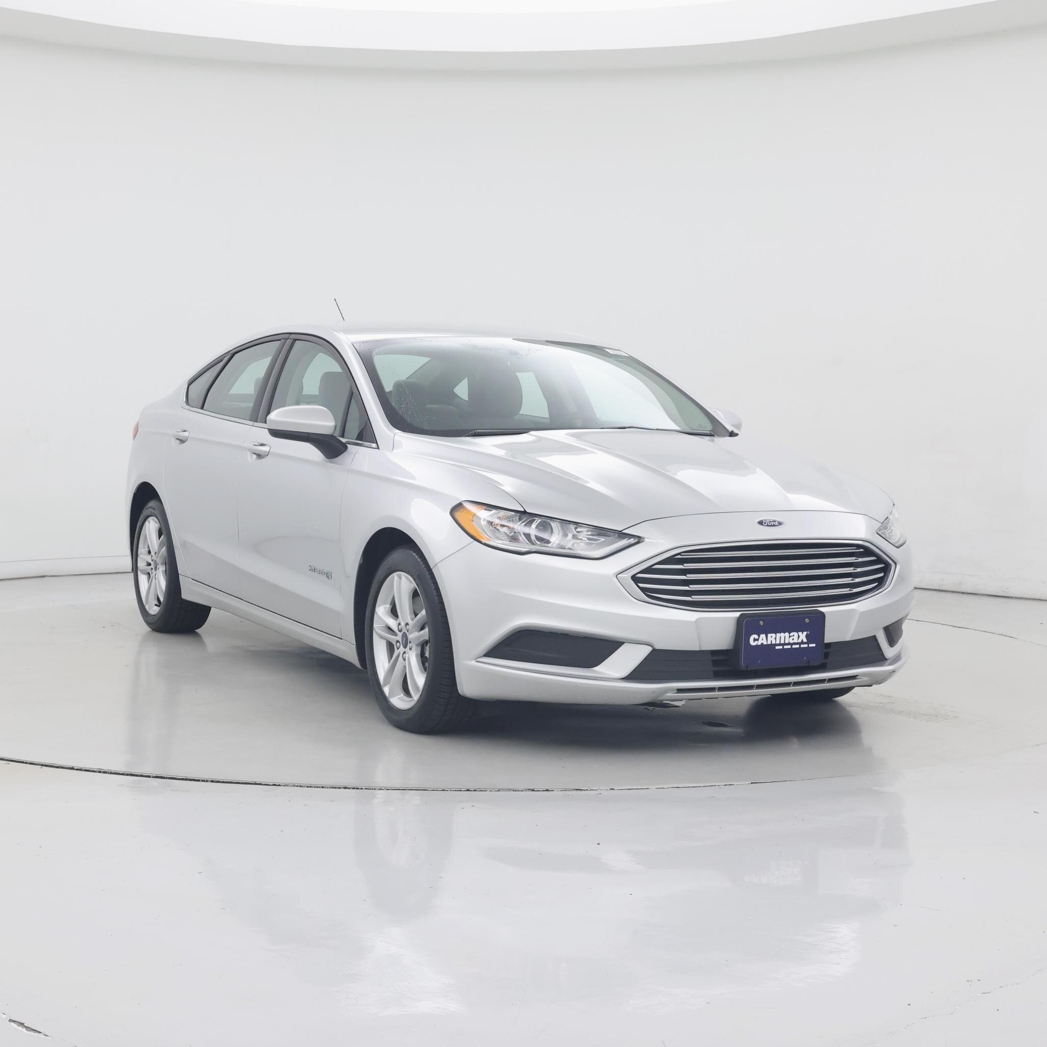 Silver 2018 Ford Fusion Hybrid Sedan Front-Wheel Drive Automatic