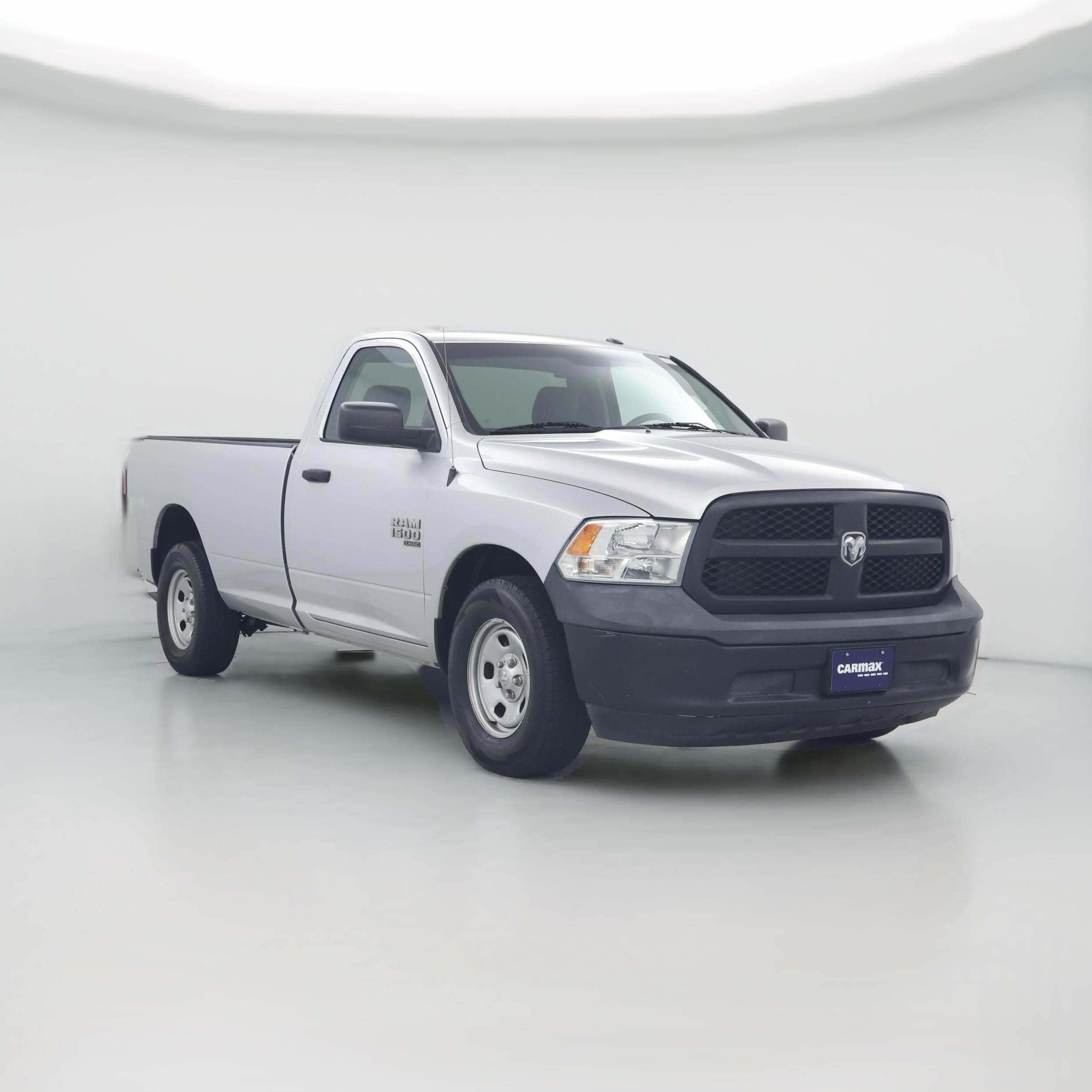 Thumbnail: 2019 RAM 1500 Classic - 1